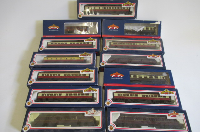 Thirteen passenger coaches by Bachmann  Image