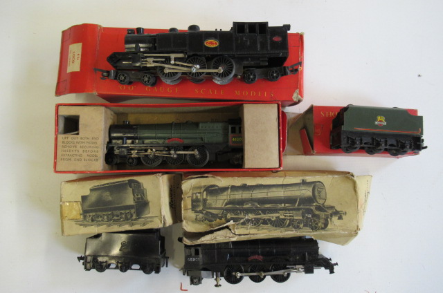 Triang Railways E54 Continental 4-6-4 tank in black Image