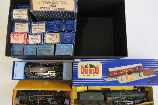 Hornby Dublo Trains including Denbigh Castle B.R. 2-6-4 tank 80033 Image