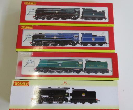 Hornby China R2355 B.R. Q1 Image