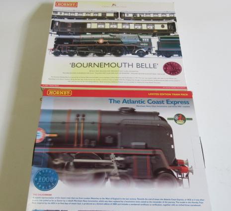 Hornby Train Packs R2194 The Atlantic Coast Express and R2300 The Bournemouth Bell Image