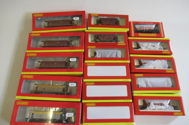 Hornby Hopper wagons 8X 6157 Image