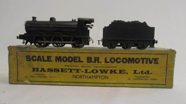 Bassett Lowke clockwork 0-6-0 Goods Locomotive and Tender finished in black Image