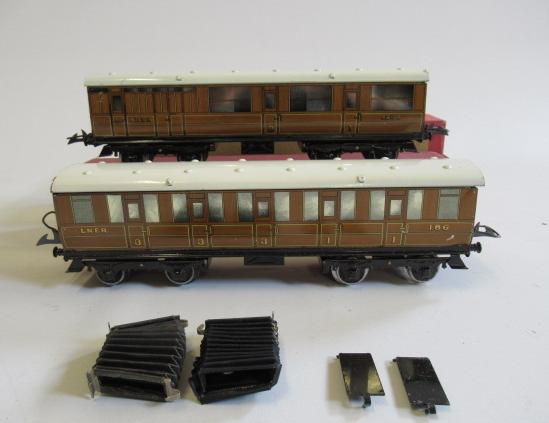 Two Hornby L.N.E.R. No 2 bogie coaches comprising 1/3rd and brake Image
