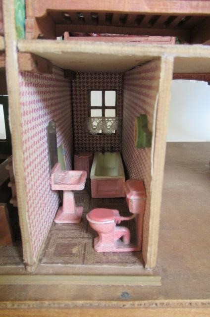 A "Georgian" dolls house by Hobbies Image
