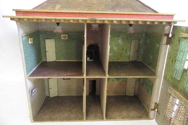 A "Georgian" dolls house by Hobbies Image
