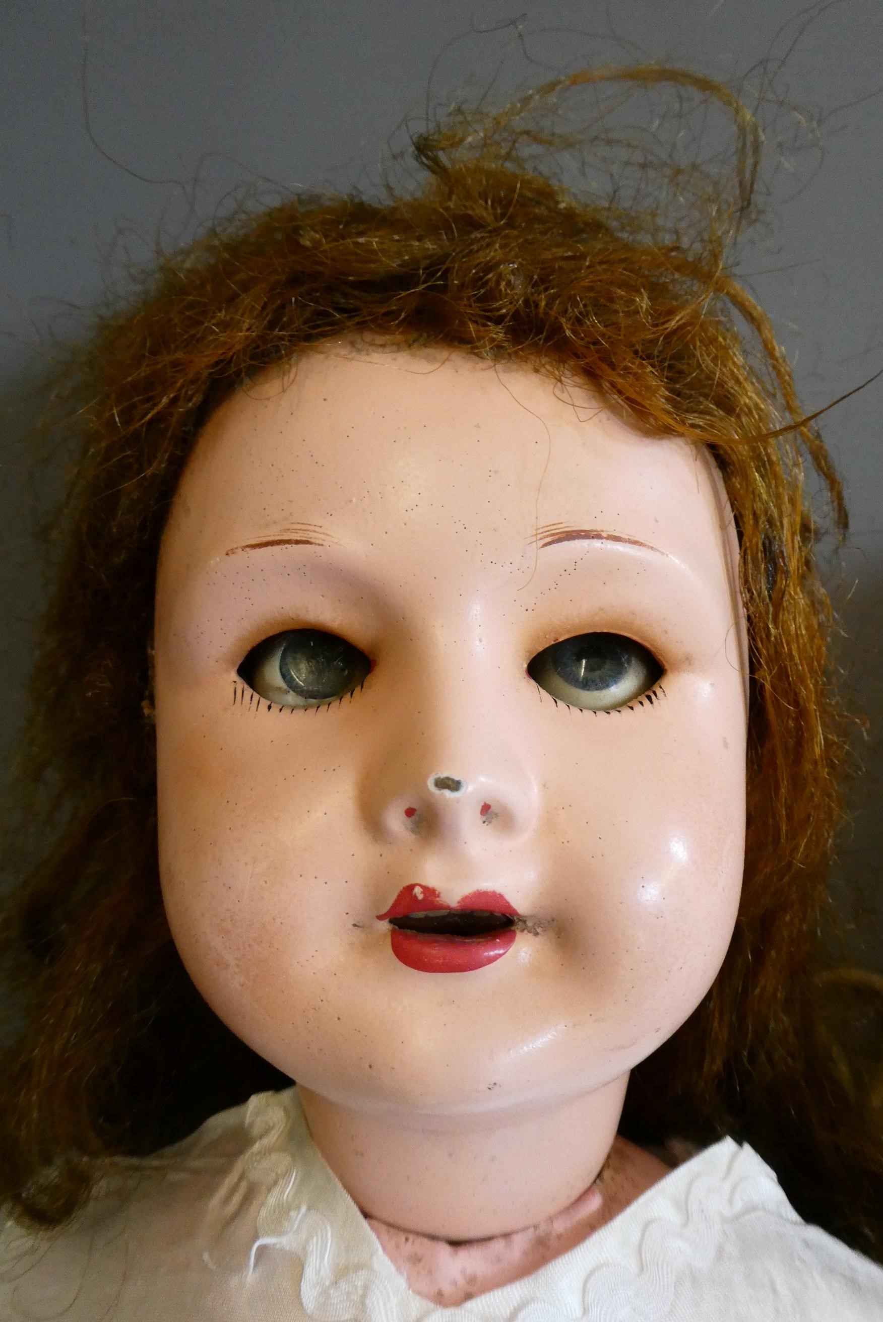 Two socket head dolls Image