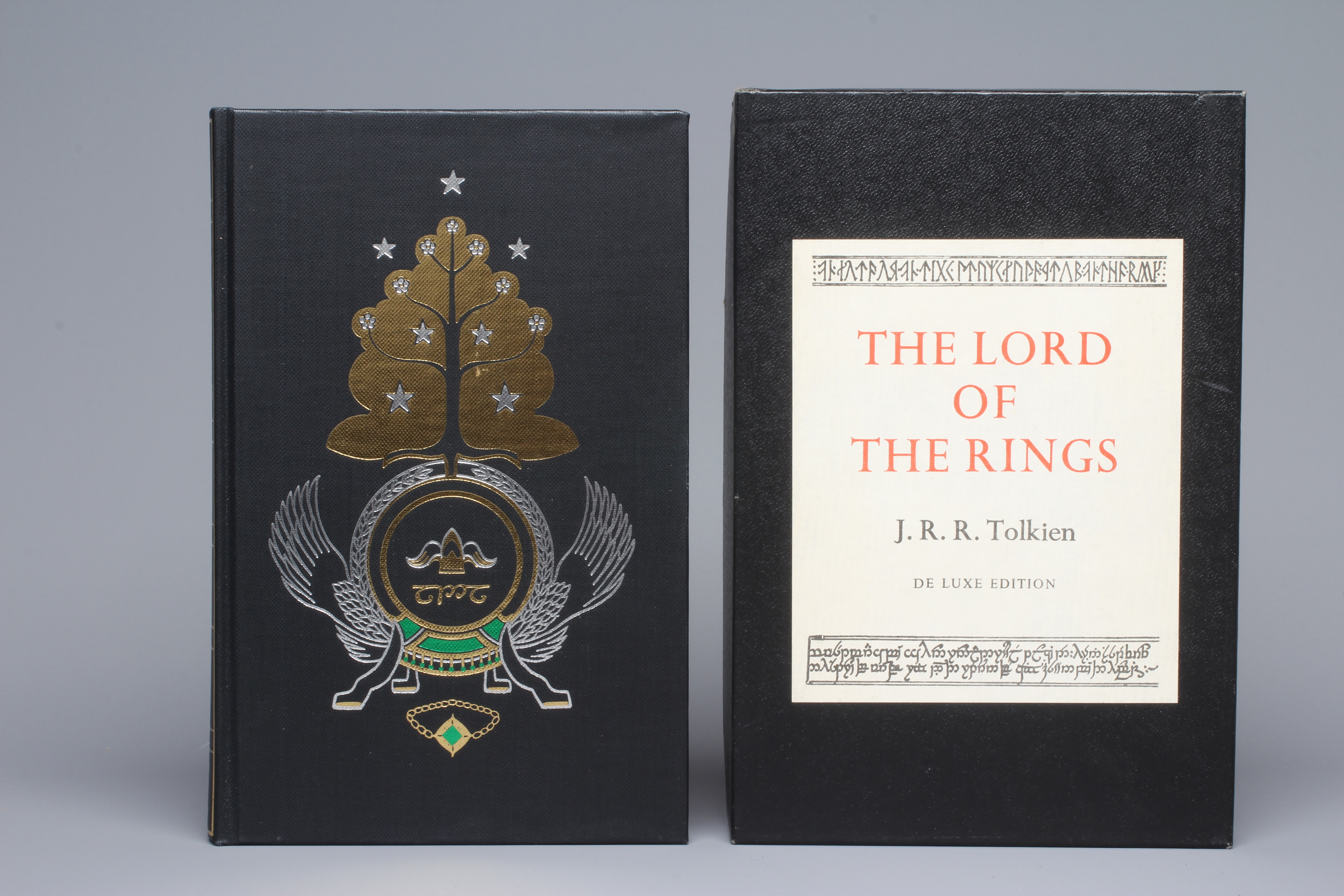 The Lord Of The Rings, J. R. R. Tolkien, de luxe edition, boxed, good (Est. plus 20% premium) Image