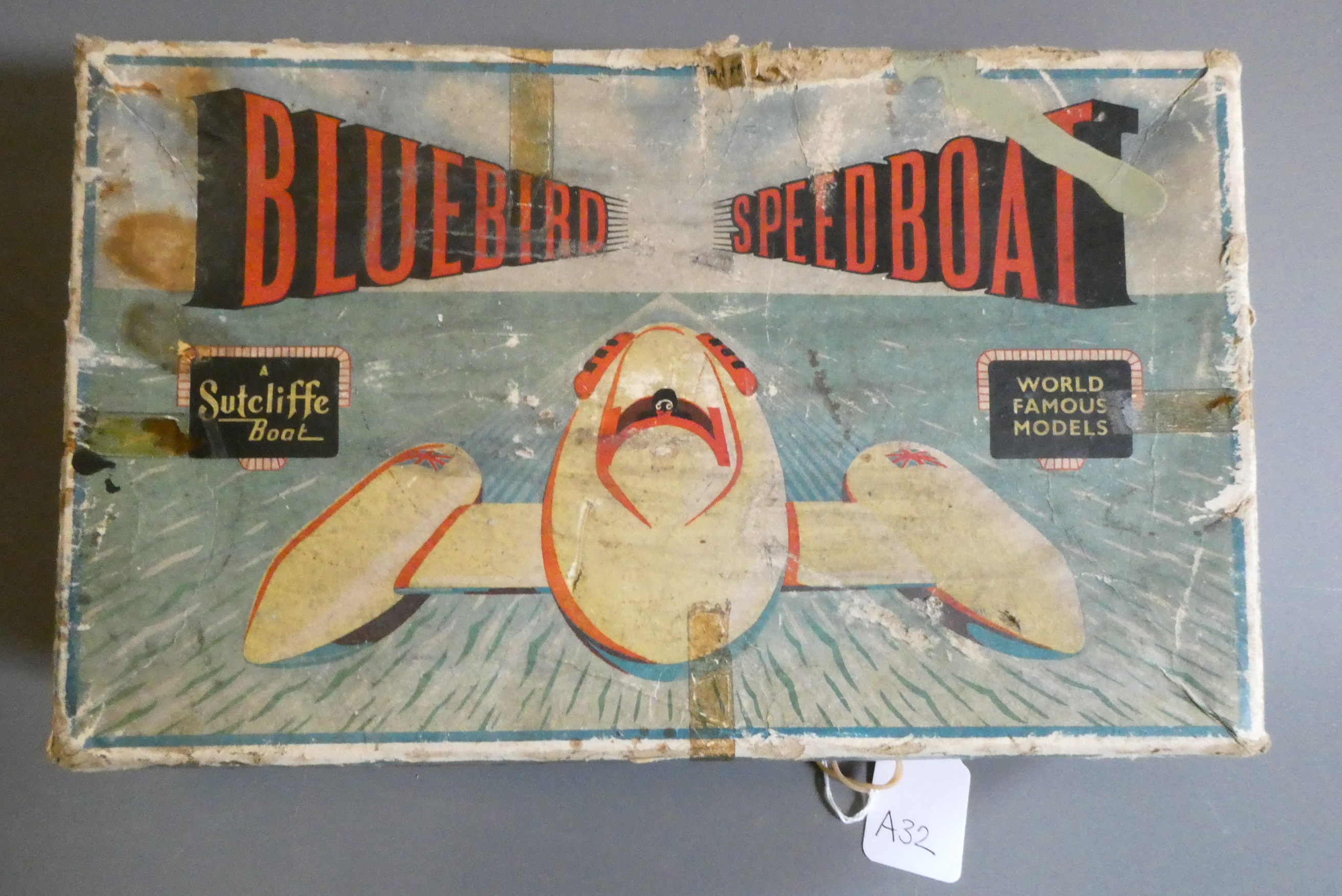 Sutcliffe Models Bluebird II speedboat, some very minor paint chips, clockwork motor faulty, missing Image