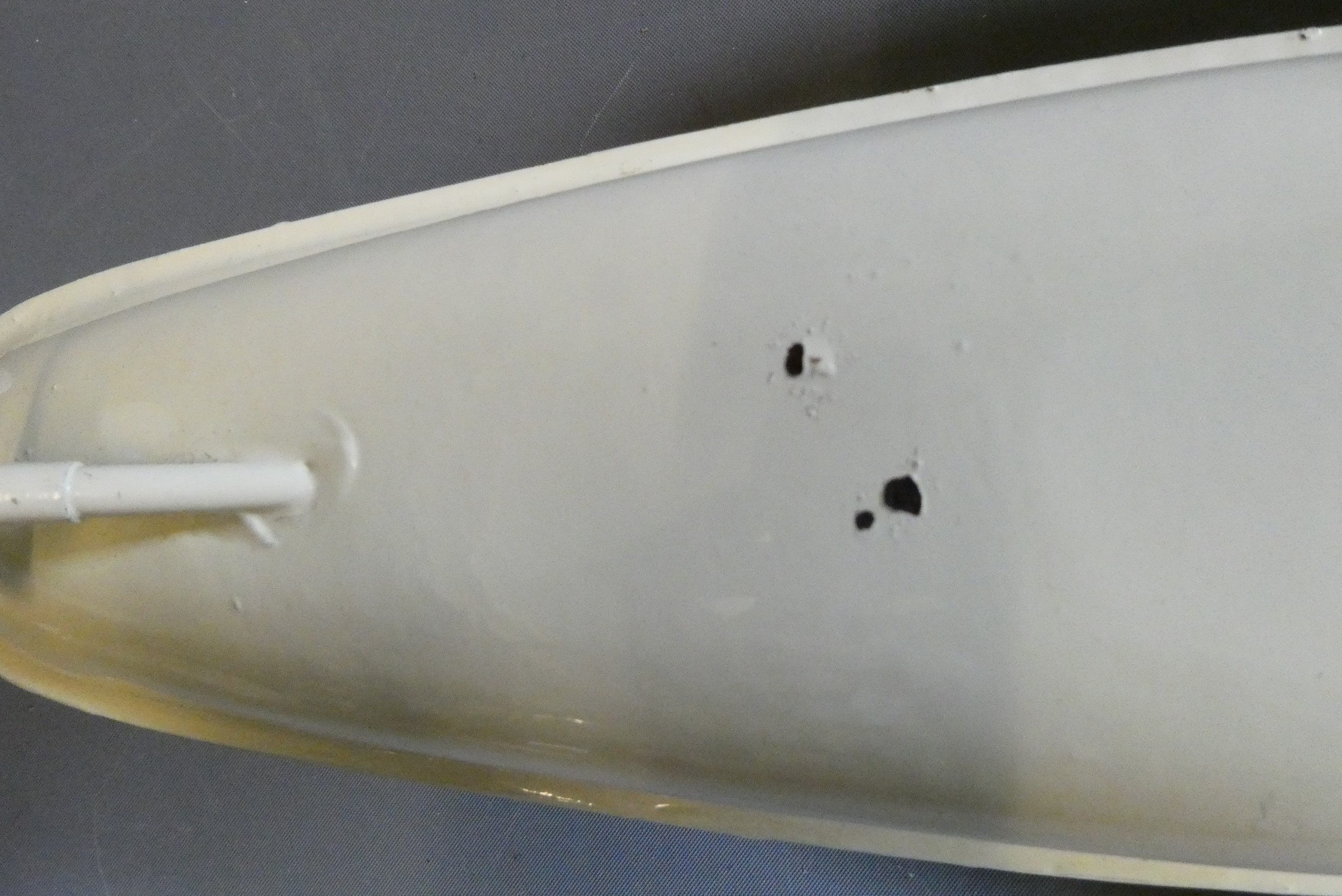 Sutcliffe Models Bluebird II speedboat, some very minor paint chips, clockwork motor faulty, missing Image