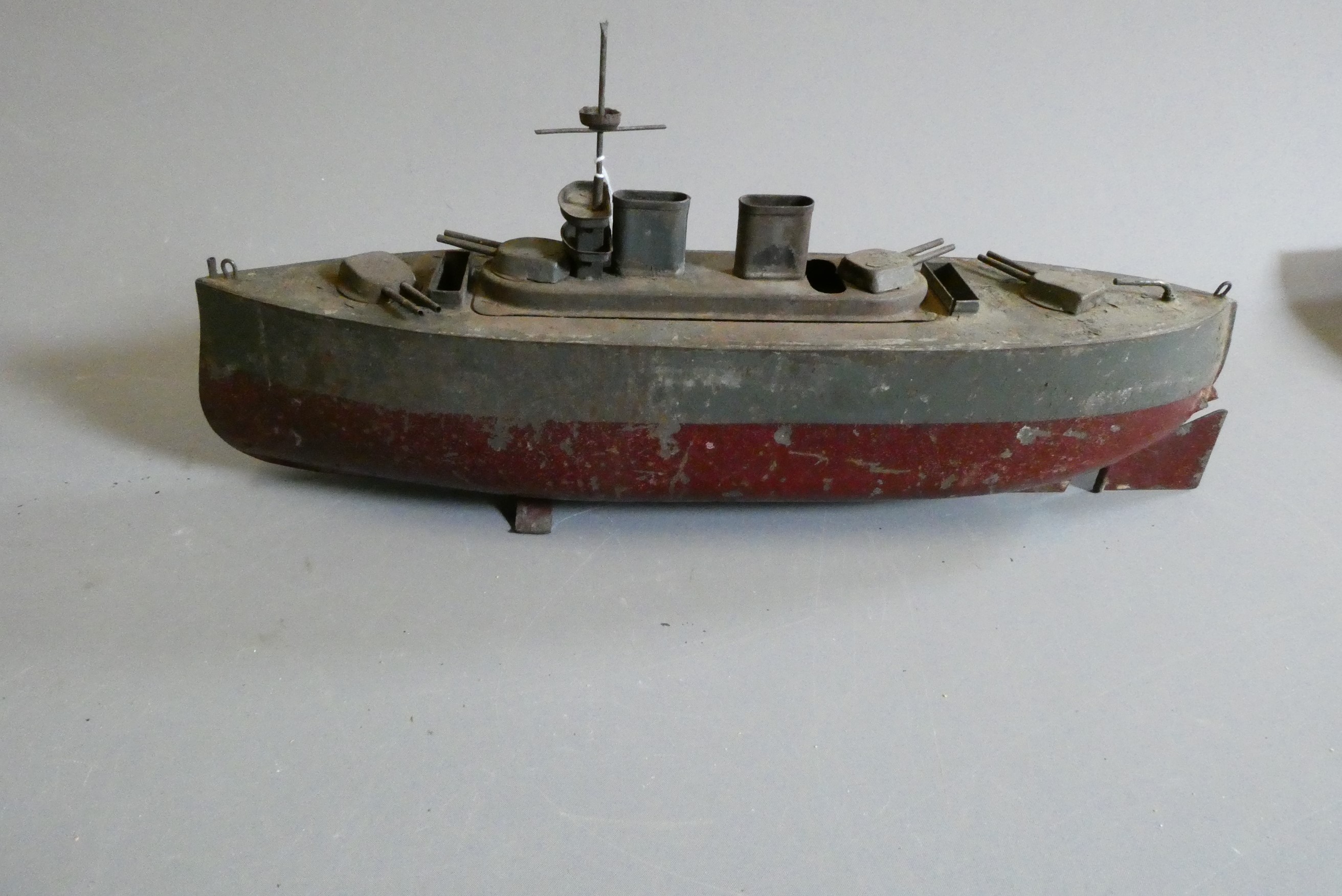 Sutcliffe models 16" hot air battleship, later large rudder version, some paint loss and minor Image