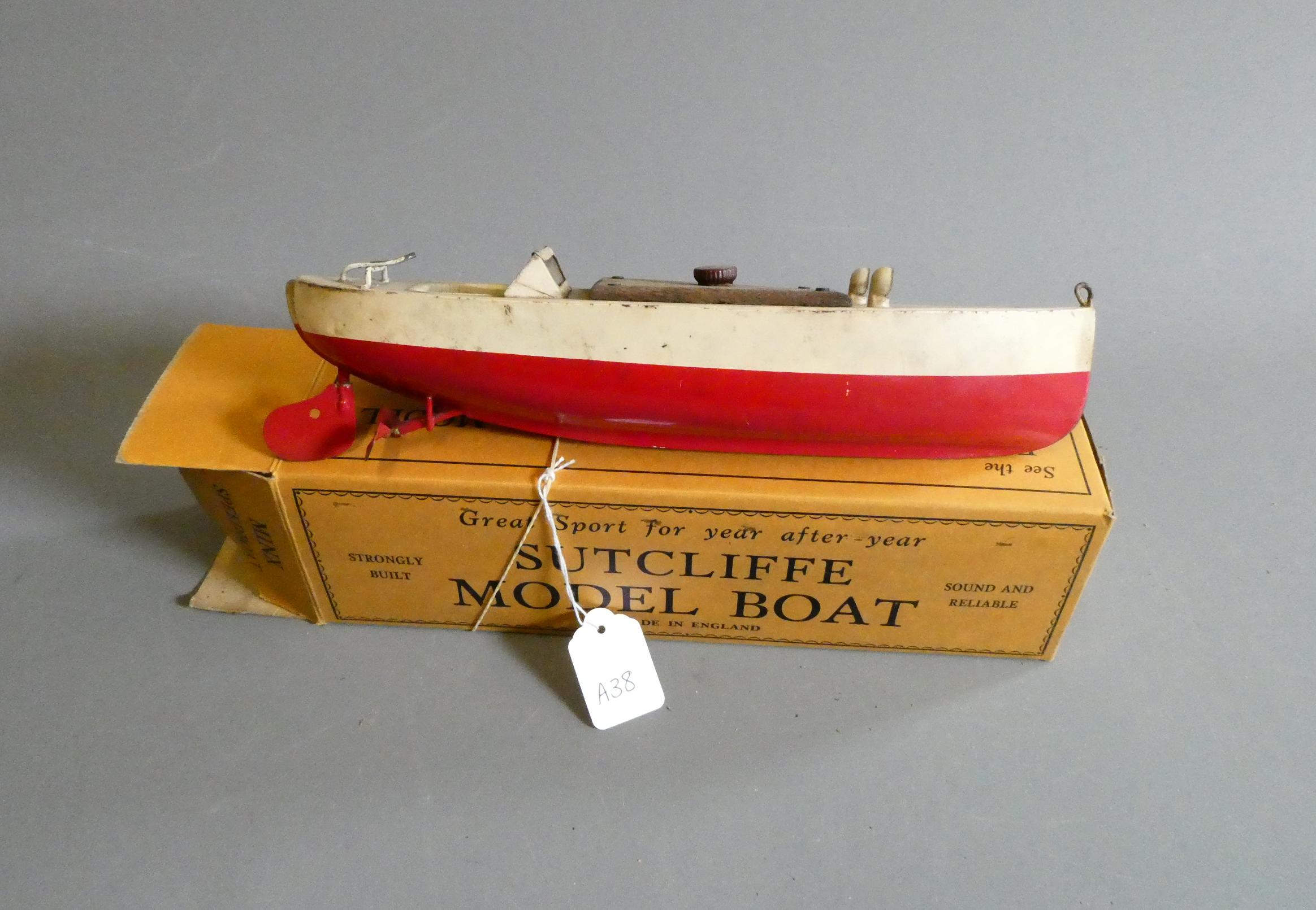 Sutcliffe Models clockwork speedboat MINX, some aging to paintwork, clockwork motor tested ok, box Image