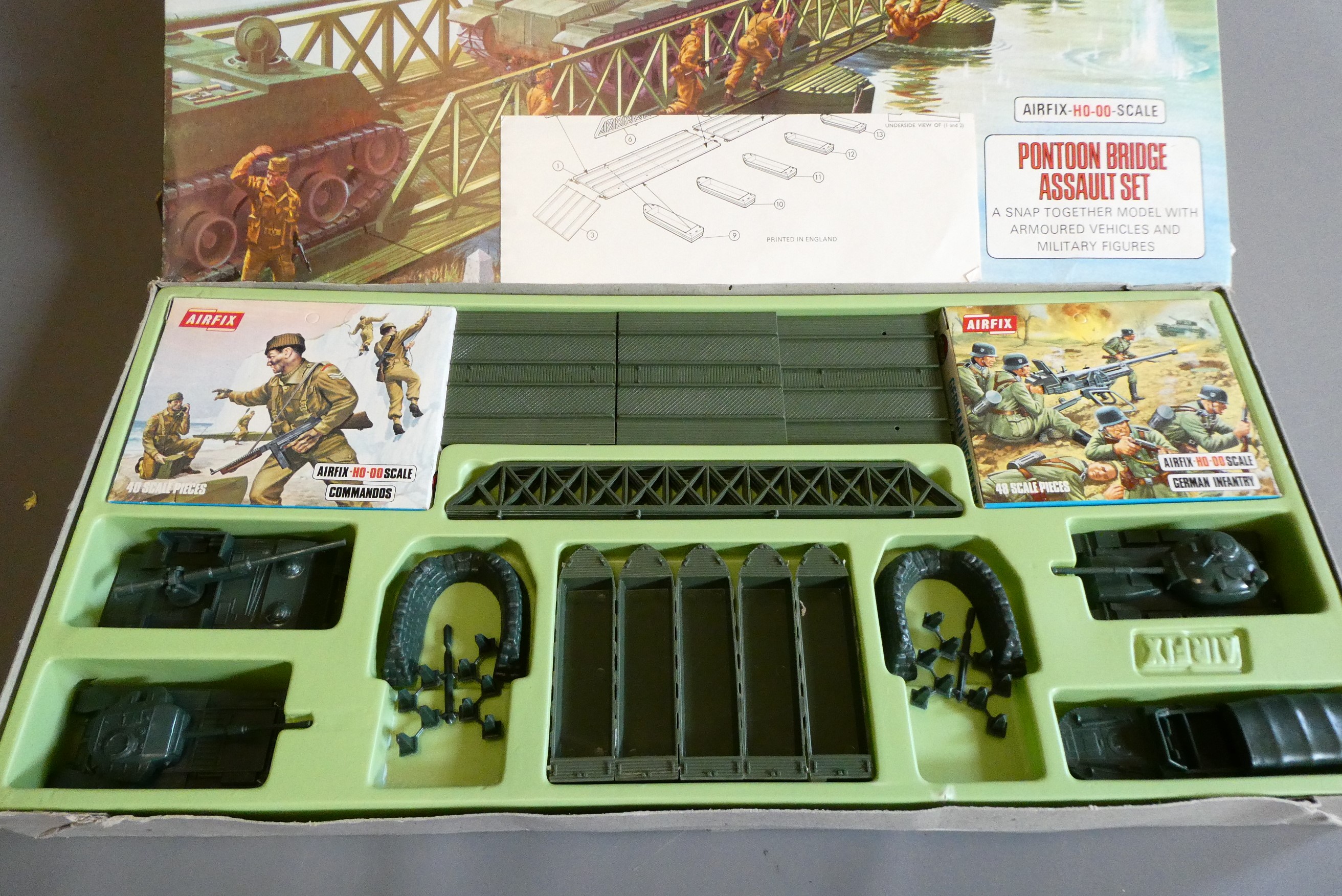 Airfix Pontoon Bridge Assault Set Image