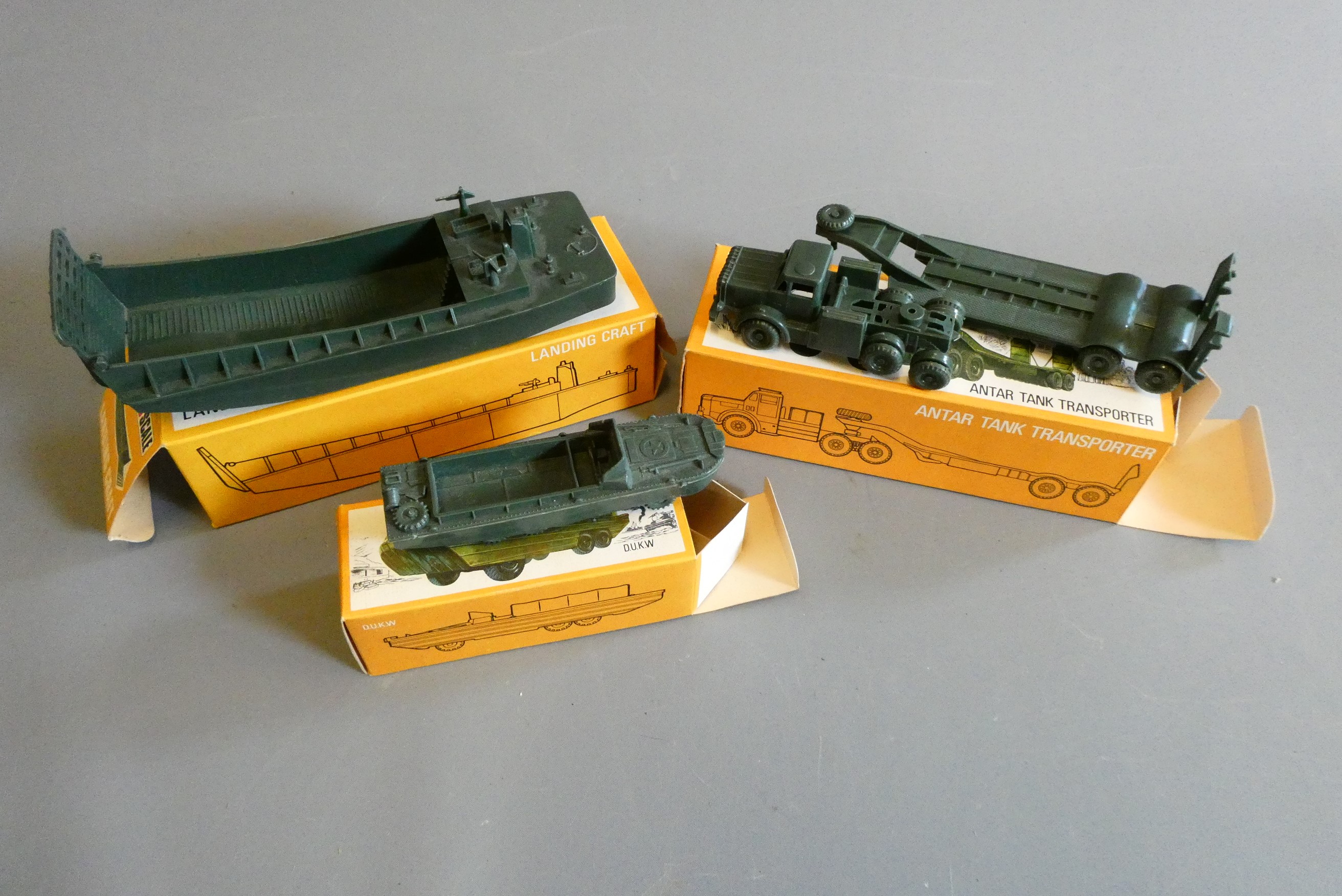 Plastic soldiers by Airfix and others, most items loose in boxes, others playworn condition and Image