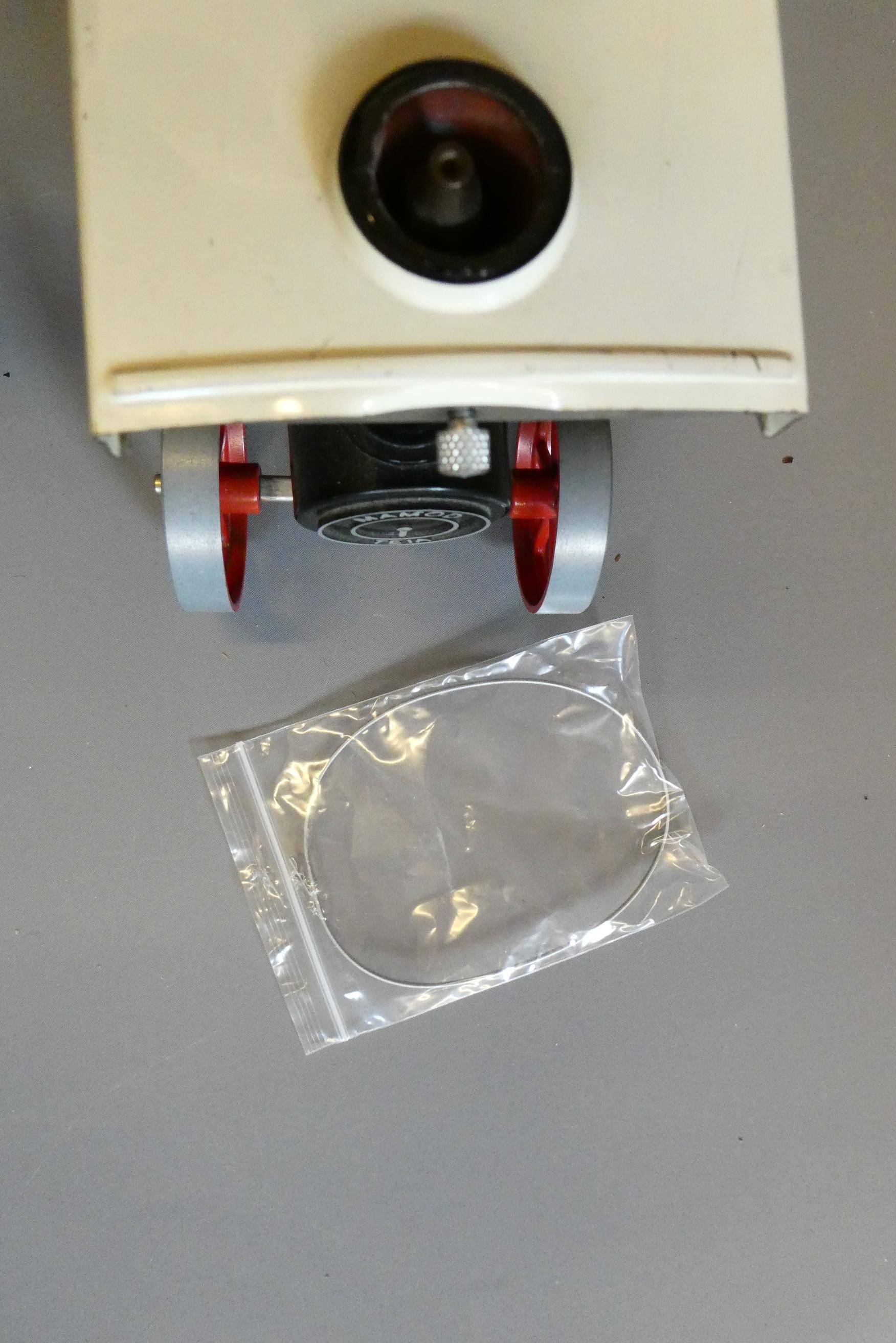 Mamod TE1 traction engine finished in green, some age wear, small dent to roof, spare drive spring. Image