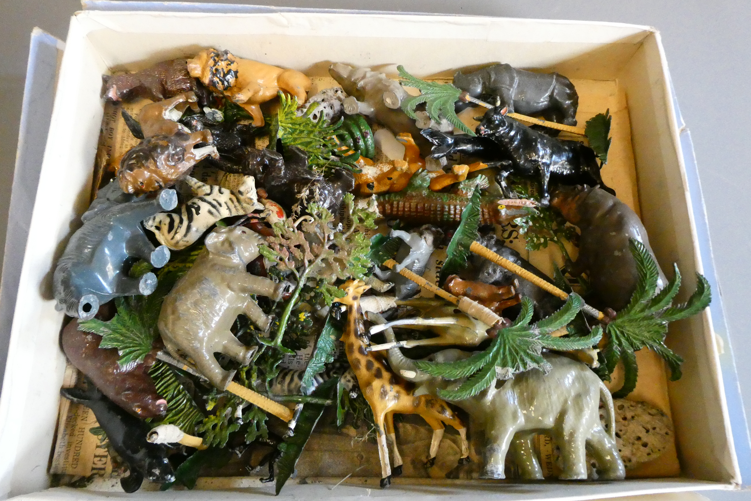 Britains zoo animals including elephants, hippopotamus, lions, tigers and trees, some items have Image