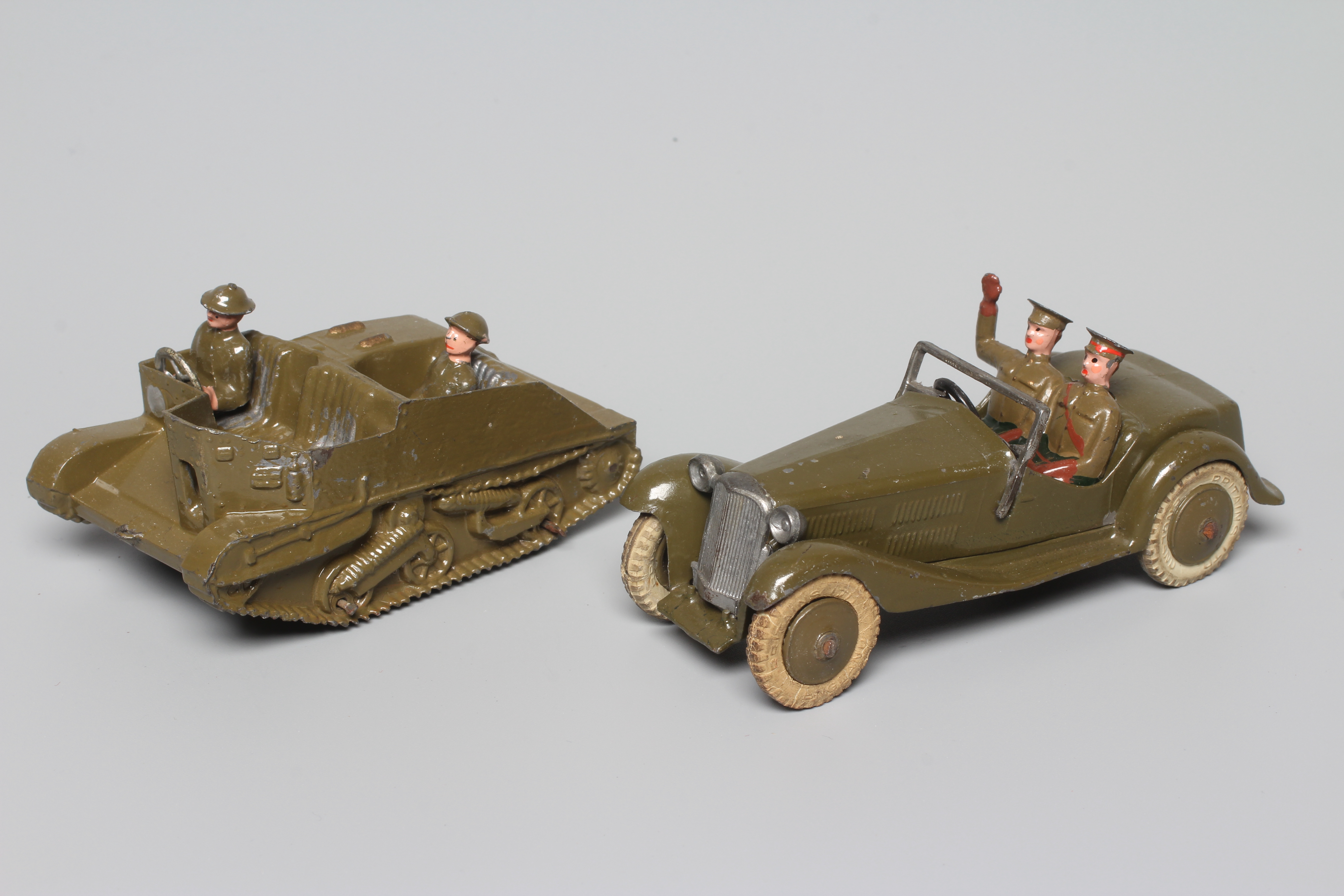 Britains 1448 army staff car and bren gun carrier (machine gunner missing), both items unboxed in Image
