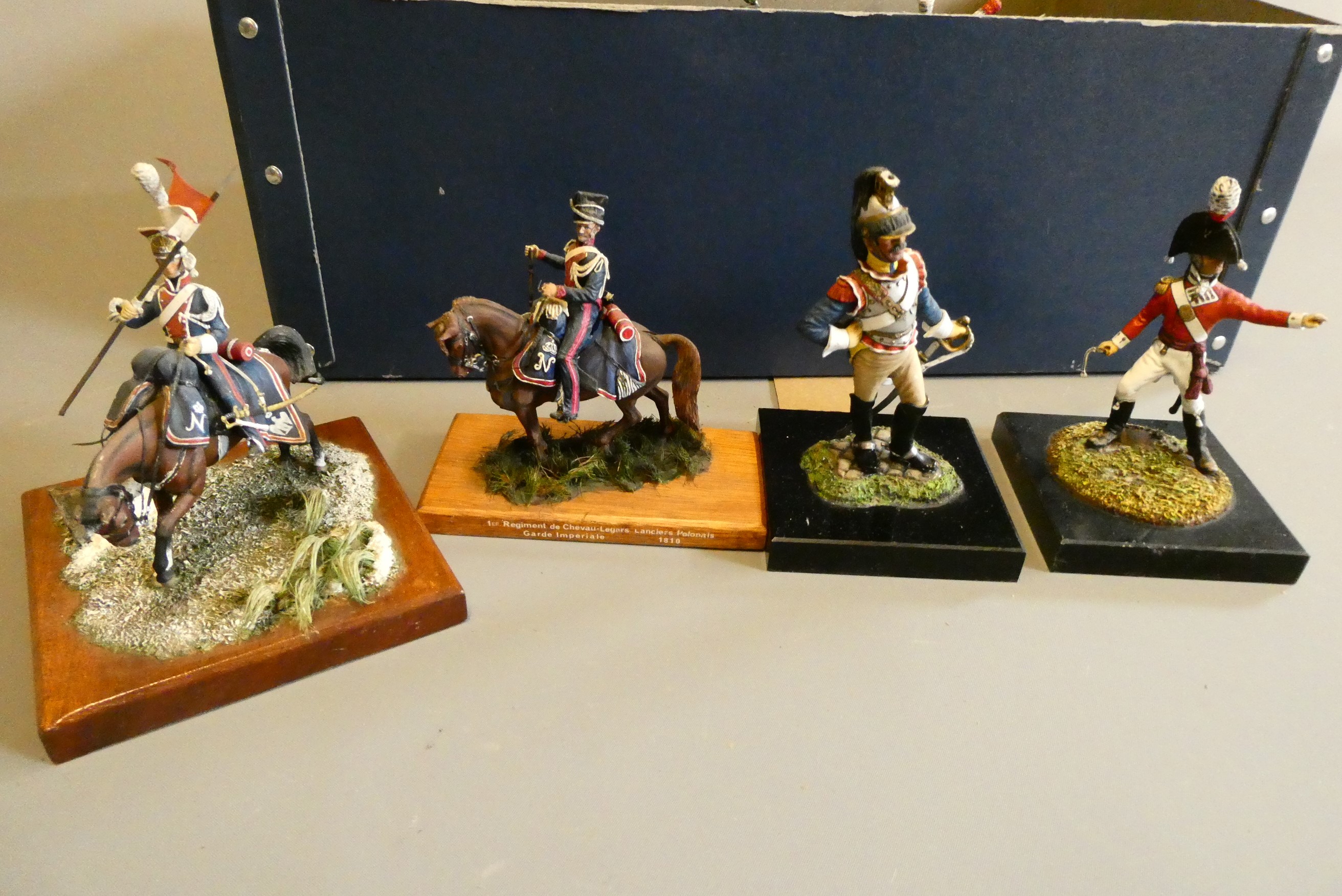 Mix scale military figures, most from the Napoleonic Wars, some require painting, together with a Image