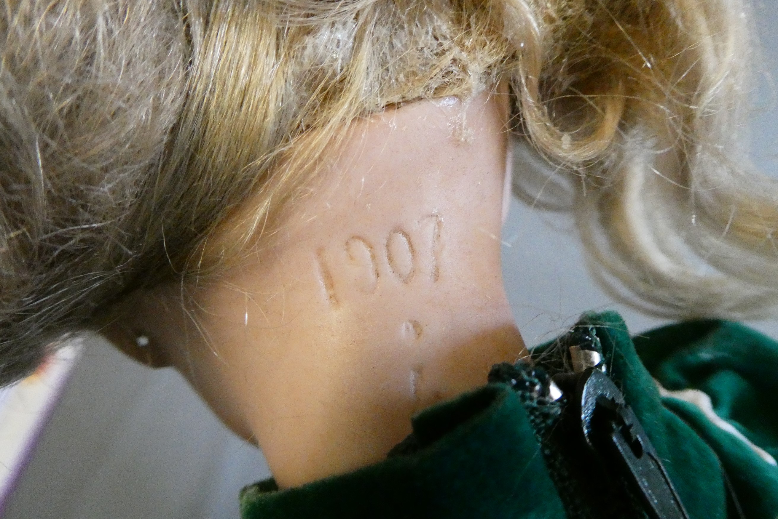 A French bisque socket head doll Image