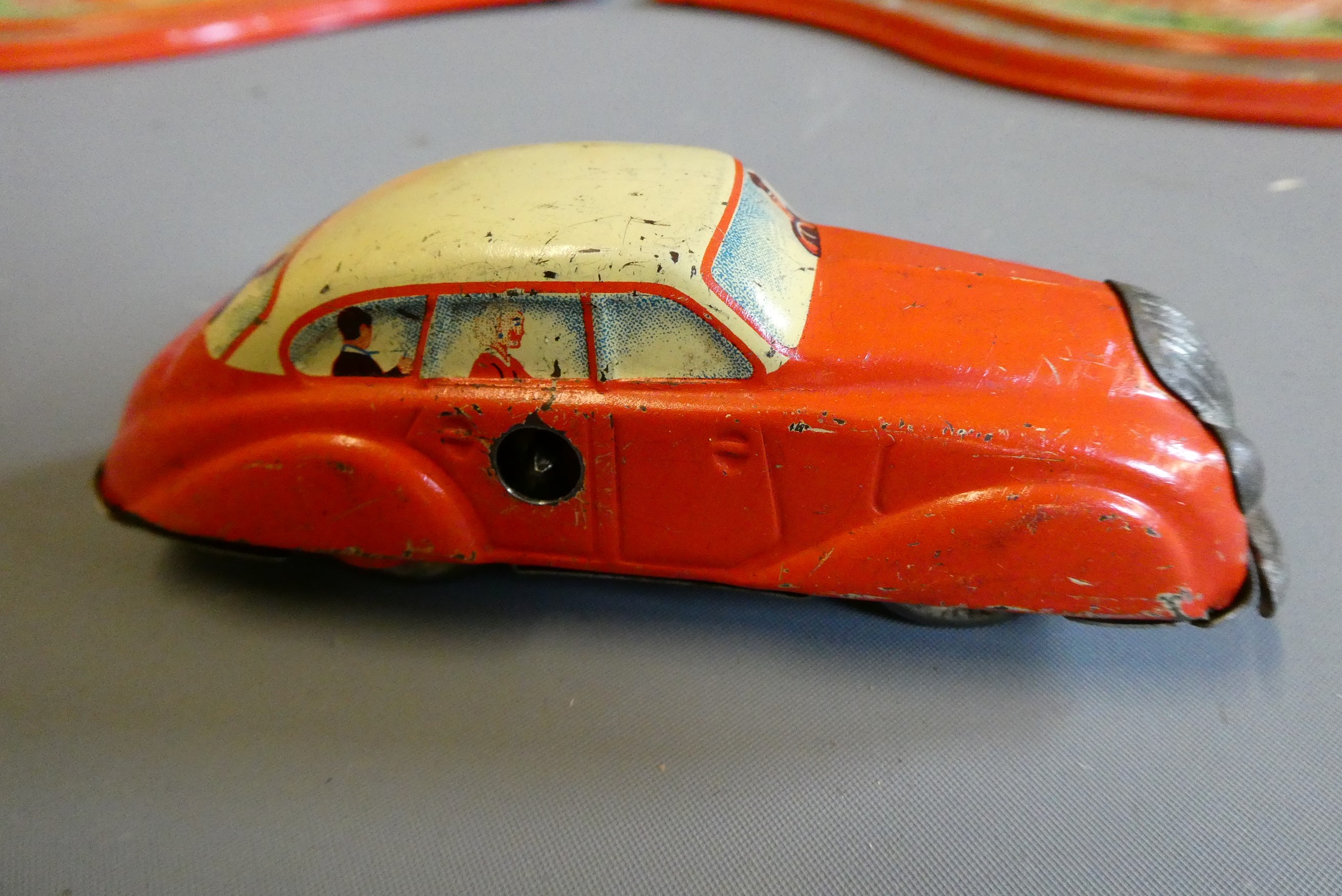 Technofix mechanical Tower Bridge litho printed clockwork track toy with circulating track sections Image