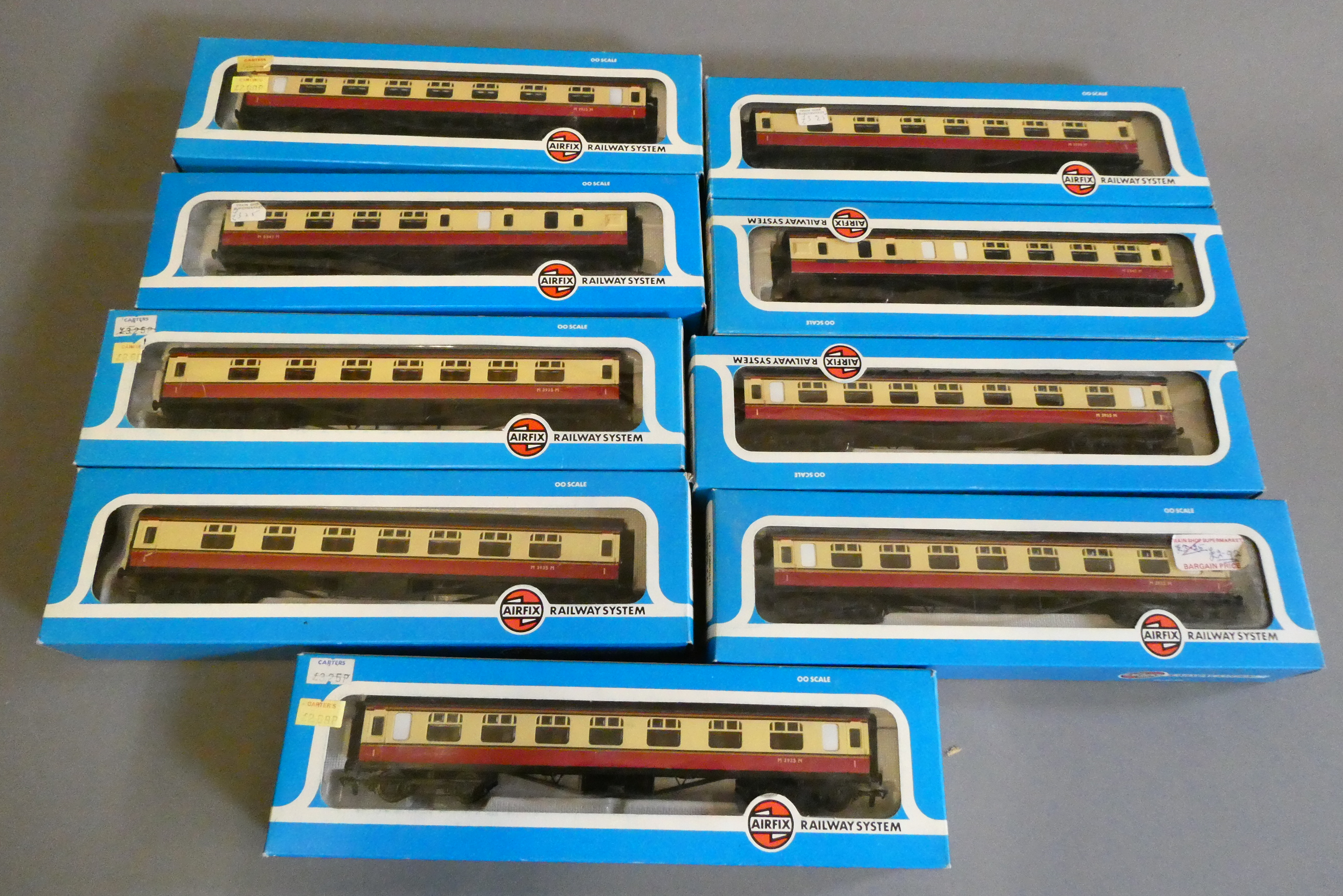 Nine Airfix Railways BR crimson and cream corridor coaches, all items boxed, good to excellent (Est. Image