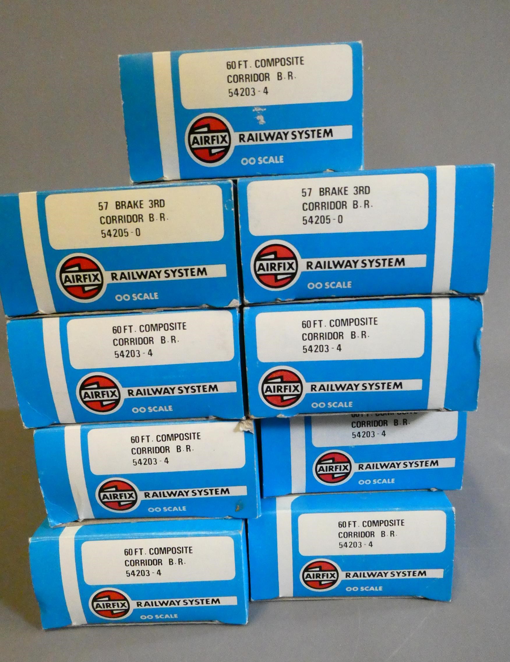 Nine Airfix Railways BR crimson and cream corridor coaches, all items boxed, good to excellent (Est. Image