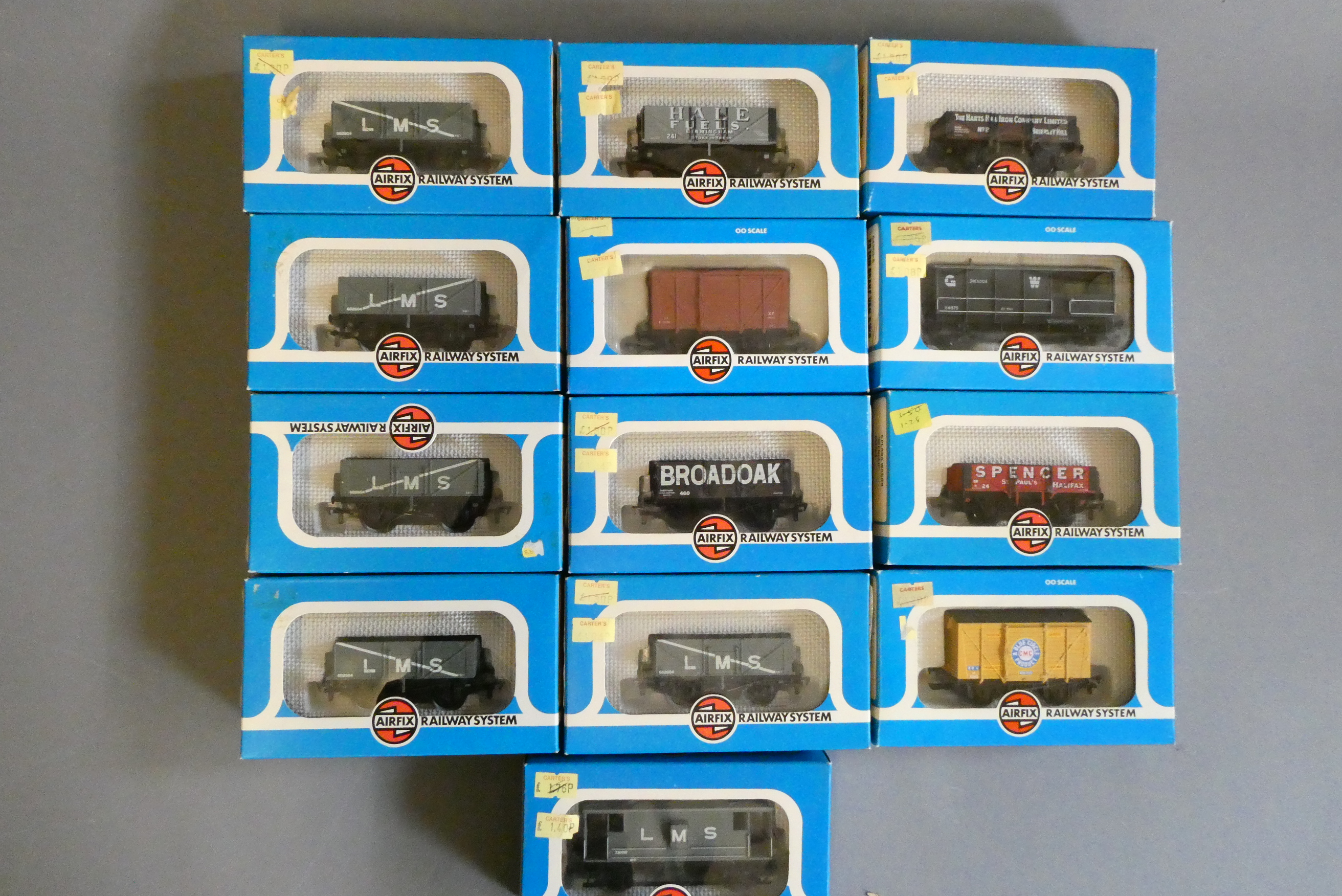 Thirteen Airfix railways goods wagons, all items boxed, excellent (Est. plus 24% premium inc. VAT) Image