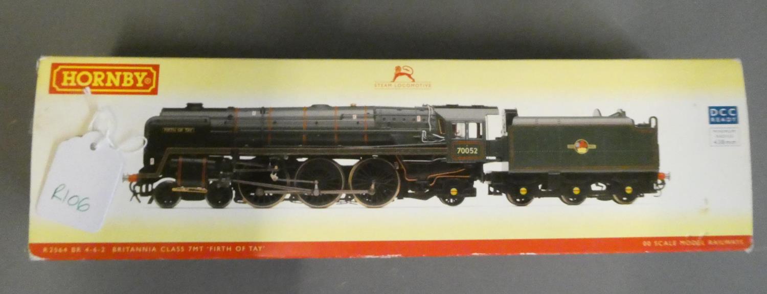Hornby DCC British Railways Britannia Class Locomotive 70052 Firth of Tay finished in British Image