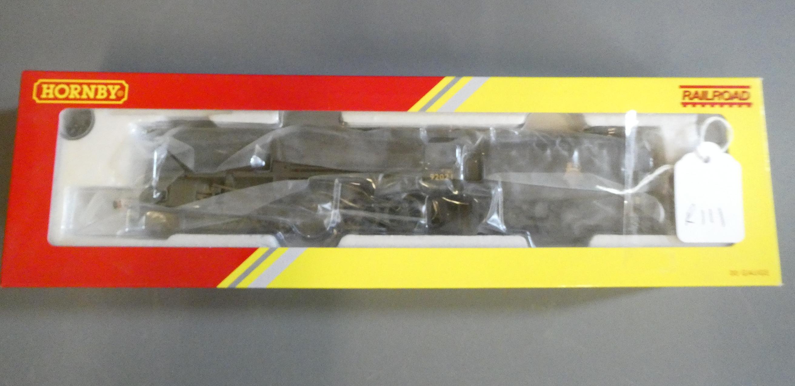 Hornby Railroad DCC Class 9F locomotive 92021 finished in British Railways weathered black with Image