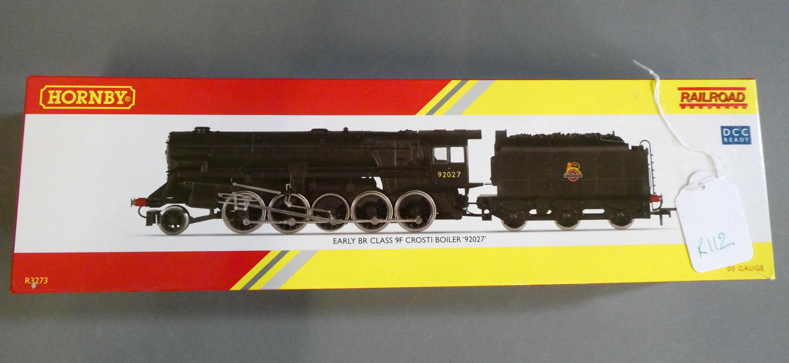 Hornby Railroad DCC class 9 F locomotive finished in weathered black early totem 92027 fitted with Image