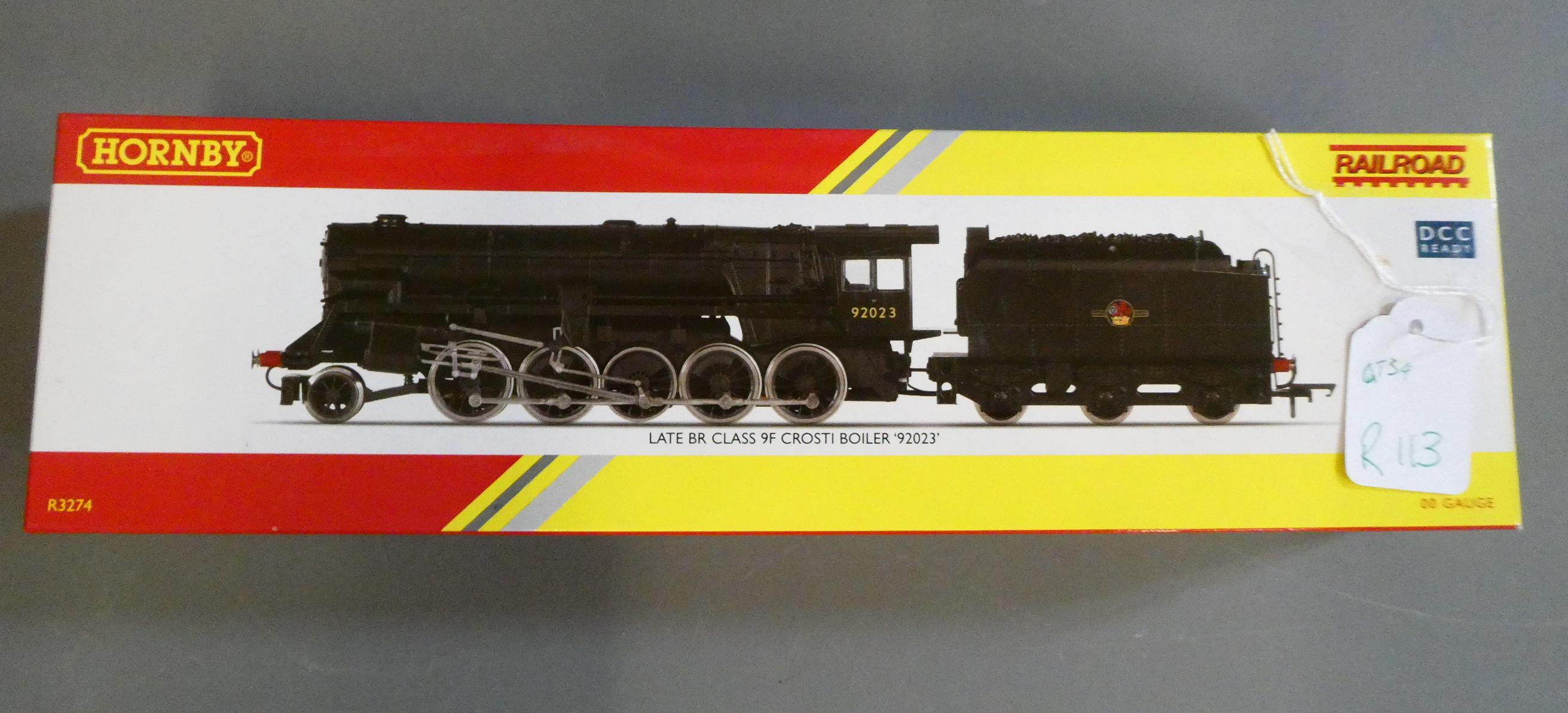 Hornby DCC Class 9F locomotive finished in British Railways black 92023, early totem fitted with ESU Image