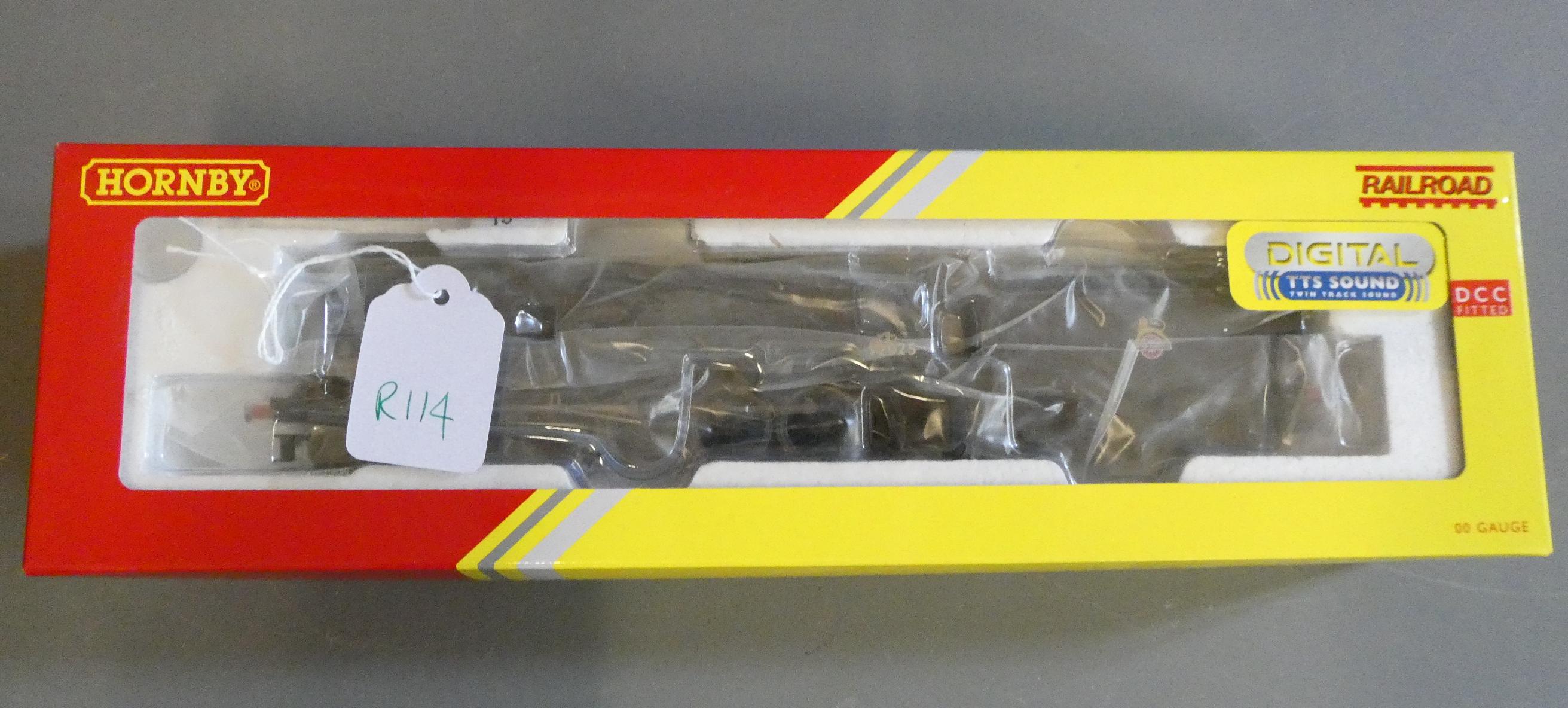 Hornby DCC Class 9F finished in British Railways Black 92025 fitted with Hornby TTS sound decoder. Image