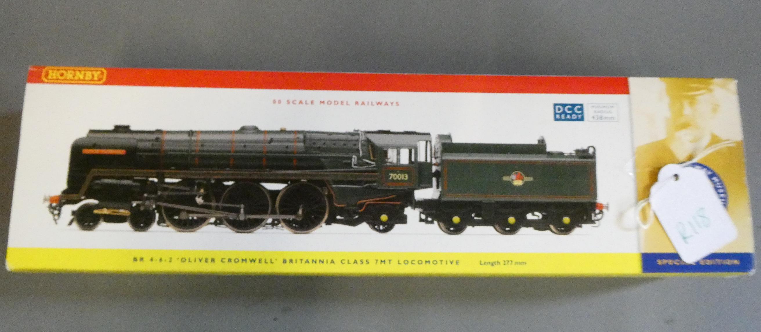 Hornby NRM collection Britannia Class Oliver Cromwell locomotive finished in British Railways Green Image