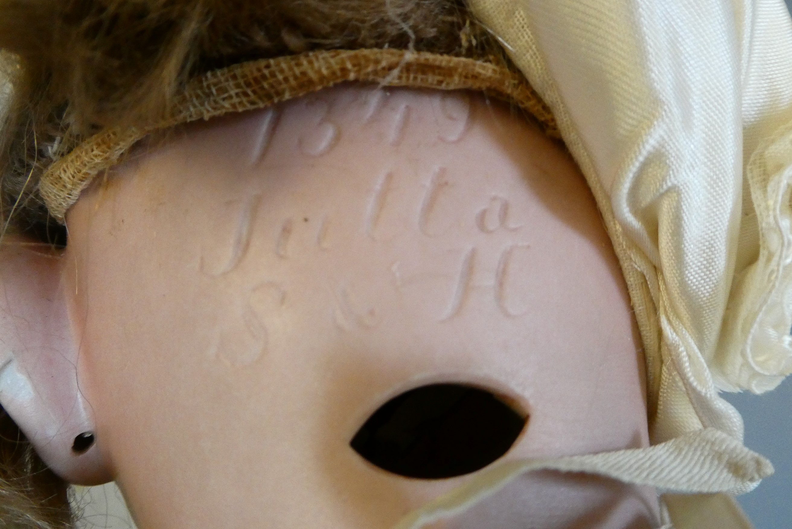 A Simon Halbig "Jutta" bisque socket head doll Image