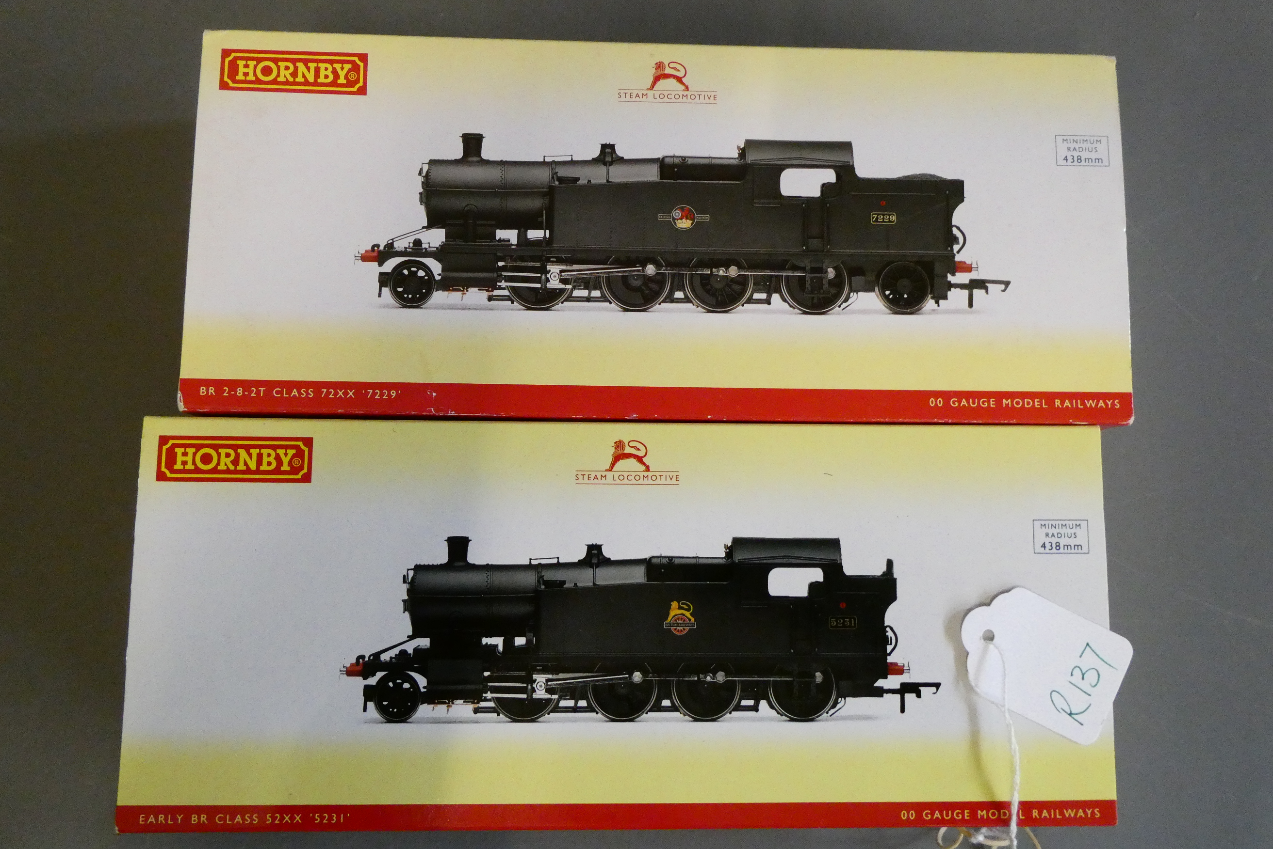 Hornby Class 27 tank locomotive finished in BR black livery 7229 Image