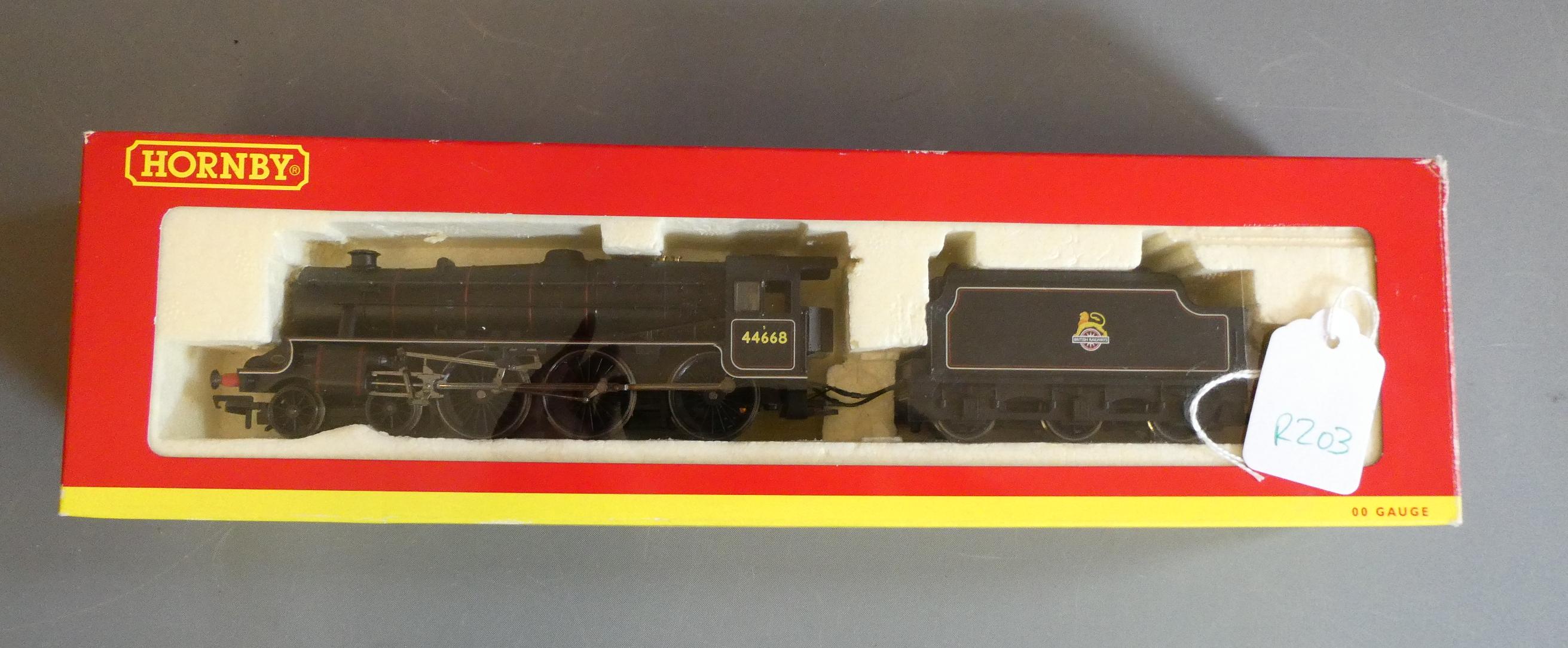 Hornby Class 5 locomotive finished in British Railways mixed traffic livery Image