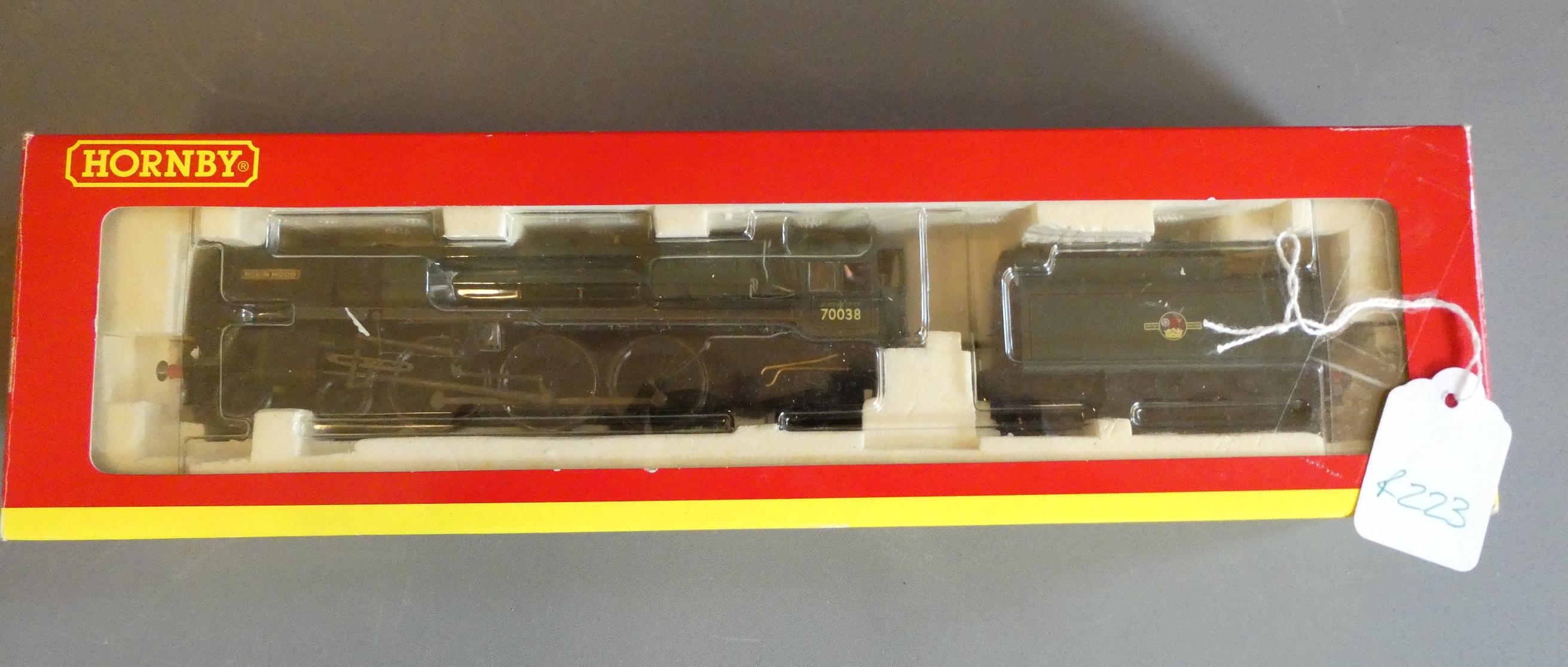 Hornby Britannia Class locomotive Robin Hood finished in British Railways lined green livery 70038 Image