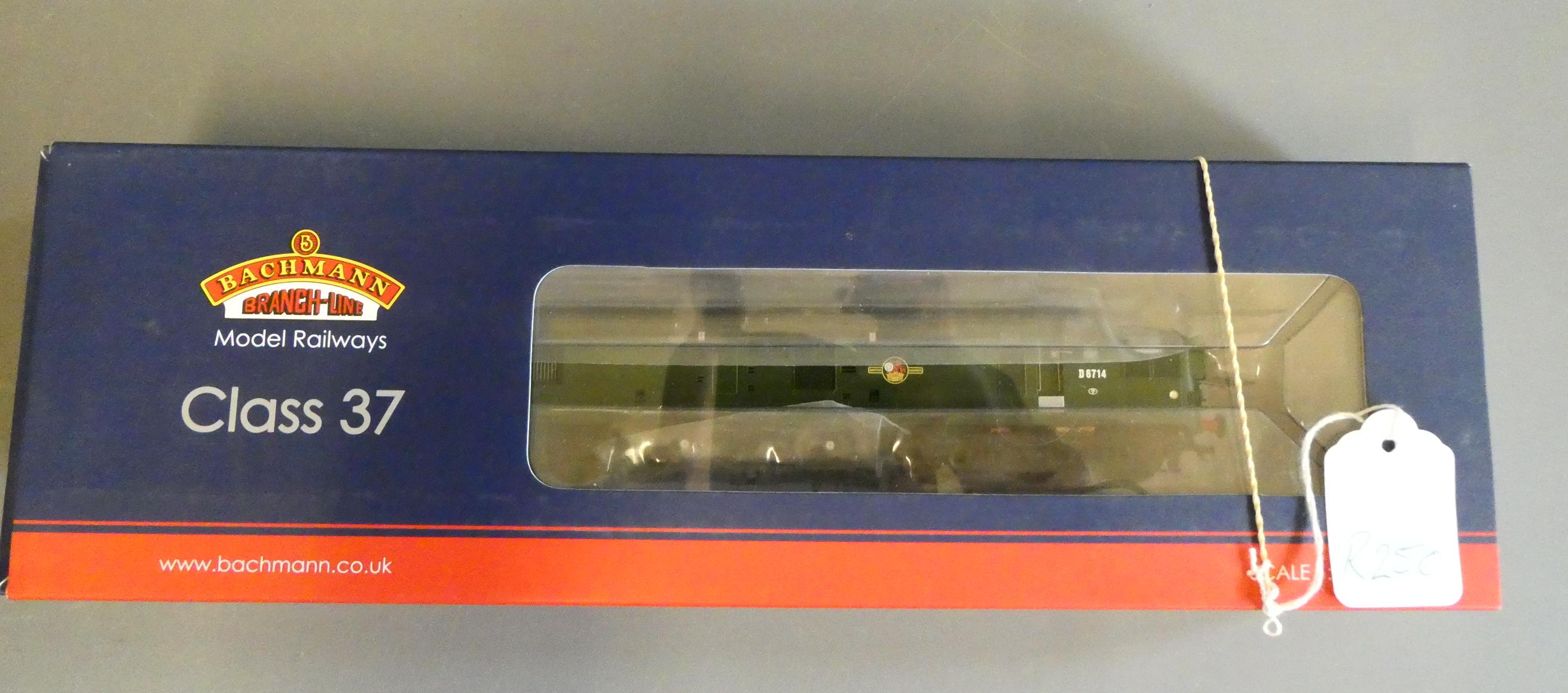 Bachmann Class 37 finished in British Railways green D 6714 fitted with ESU V 4 sound decoder, Image