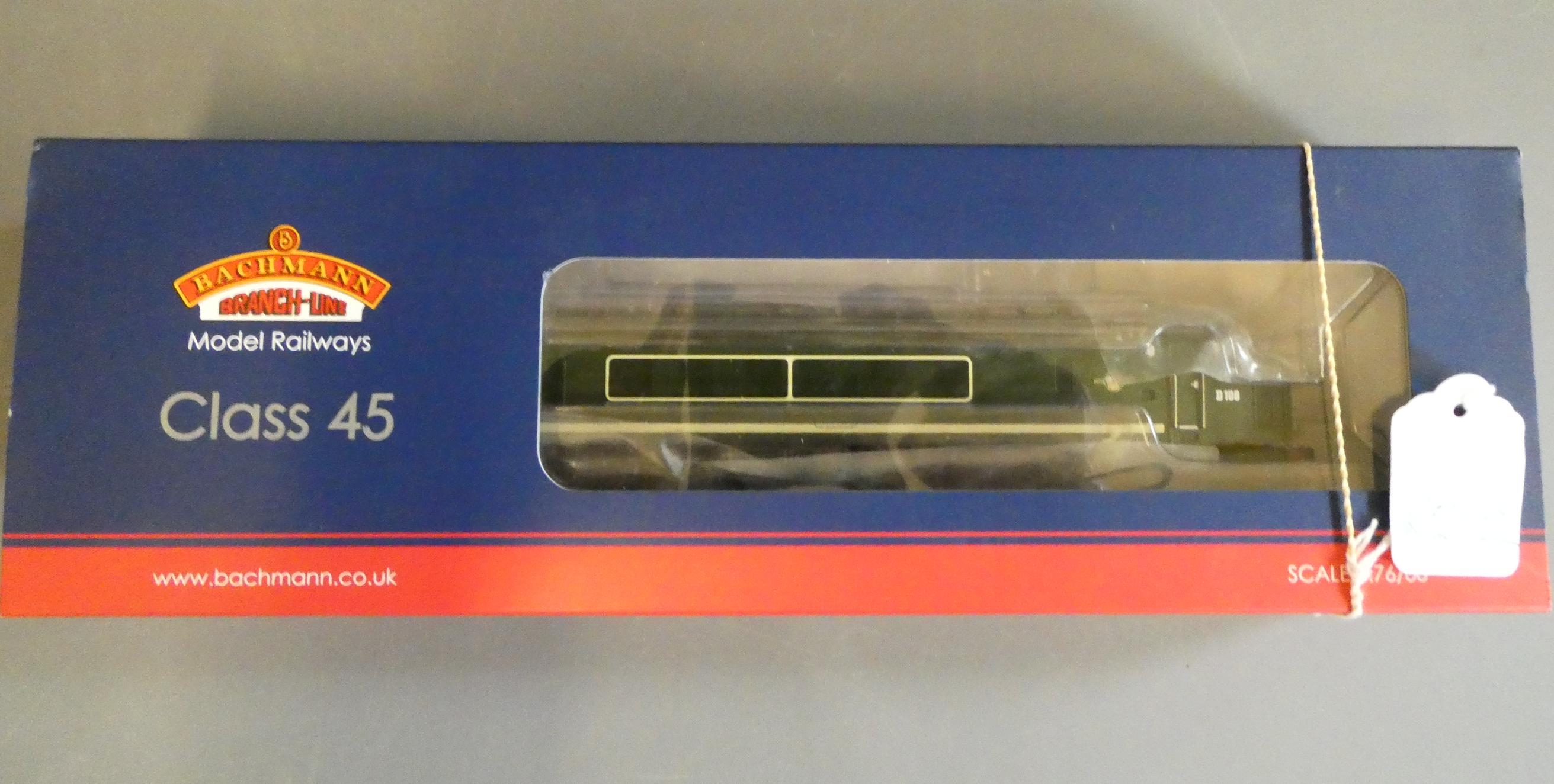 Bachmann Class 45 finished in weathered British Railways green, split centre head code D108, fitted Image