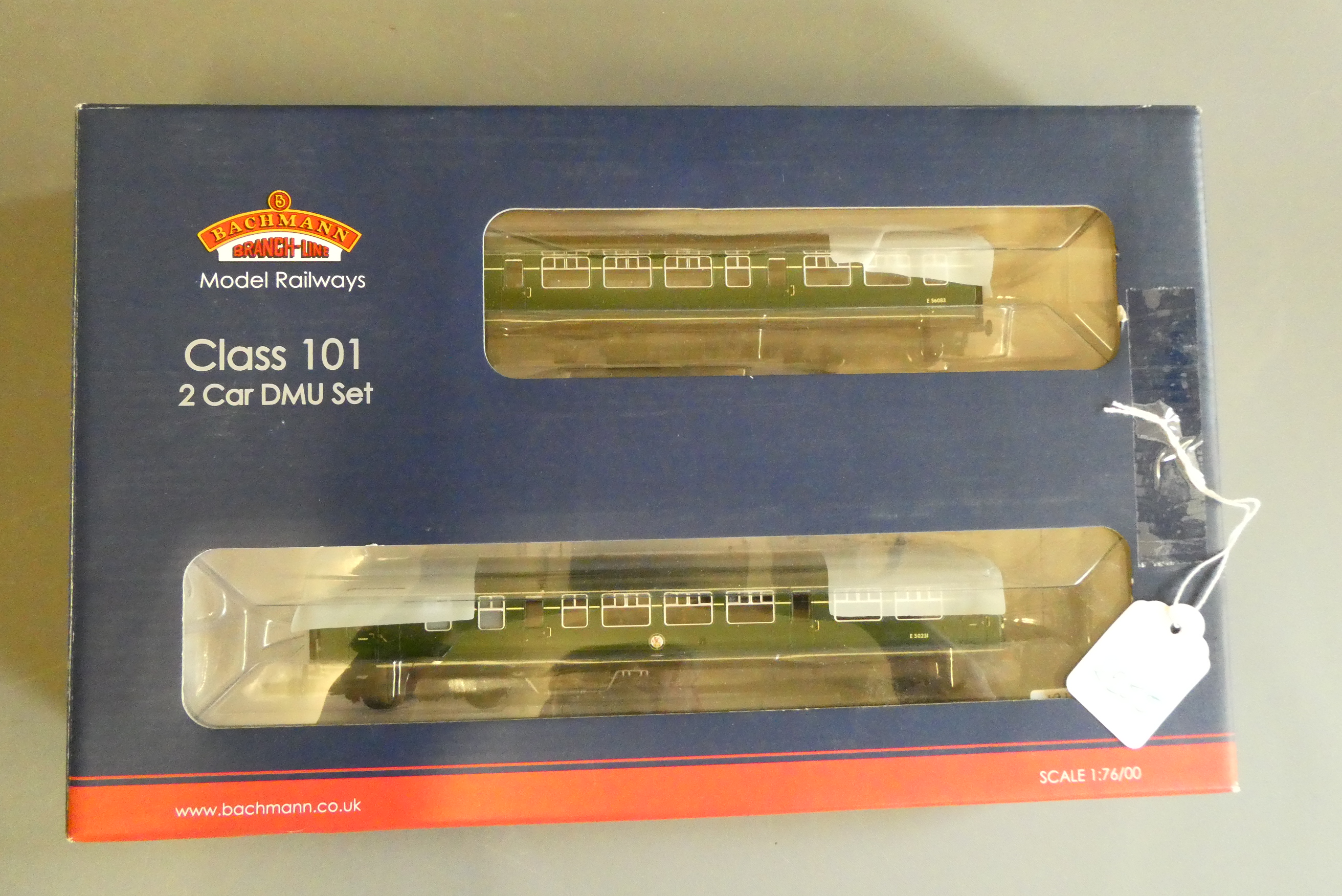 Bachmann Class 101 DMU British Railways green with speed whiskers, fitted with ESU V4 sound decoder, Image
