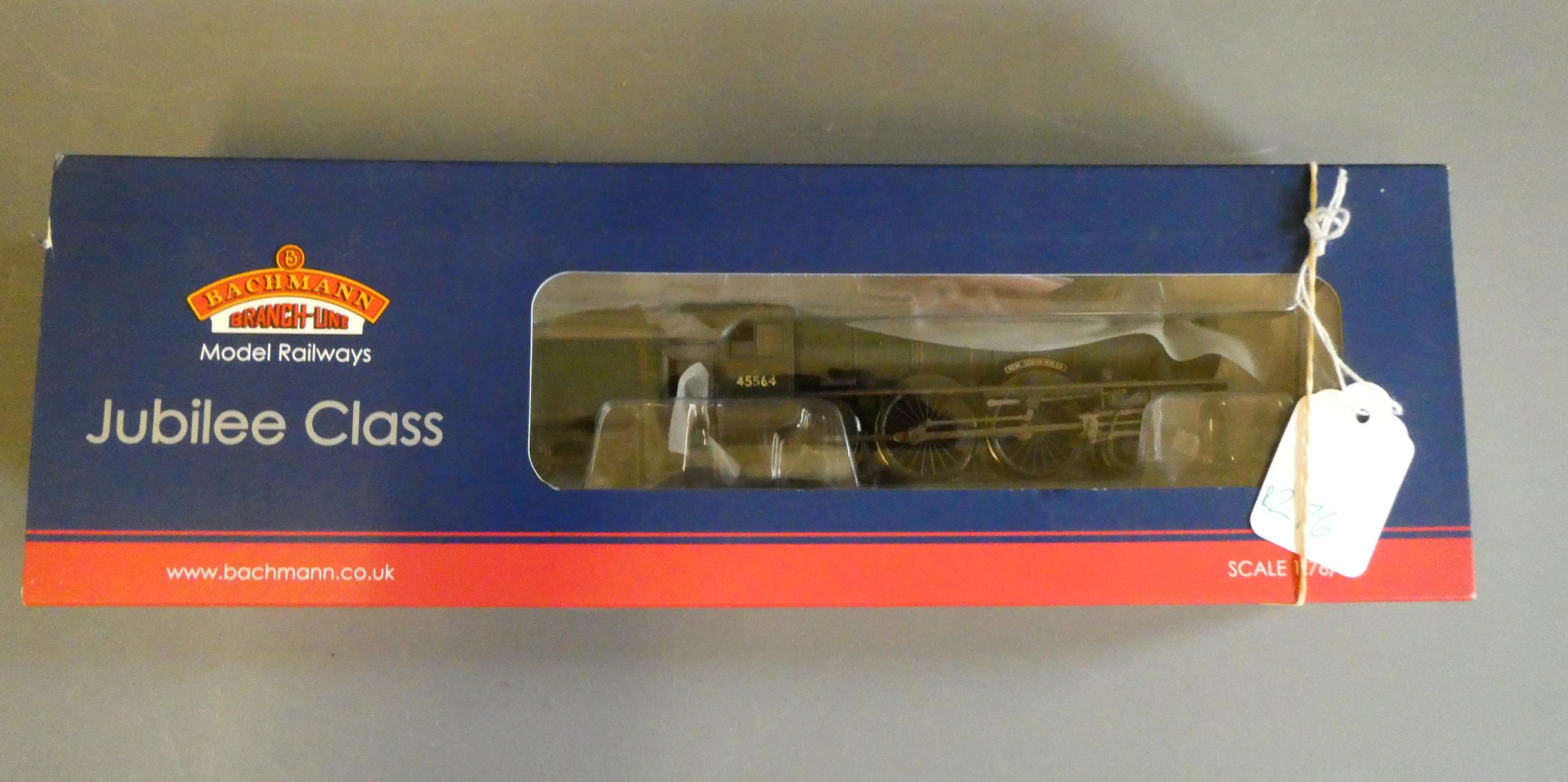 Bachmann Jubilee Class locomotive finished in weathered British Railways line green 45564 New South Image