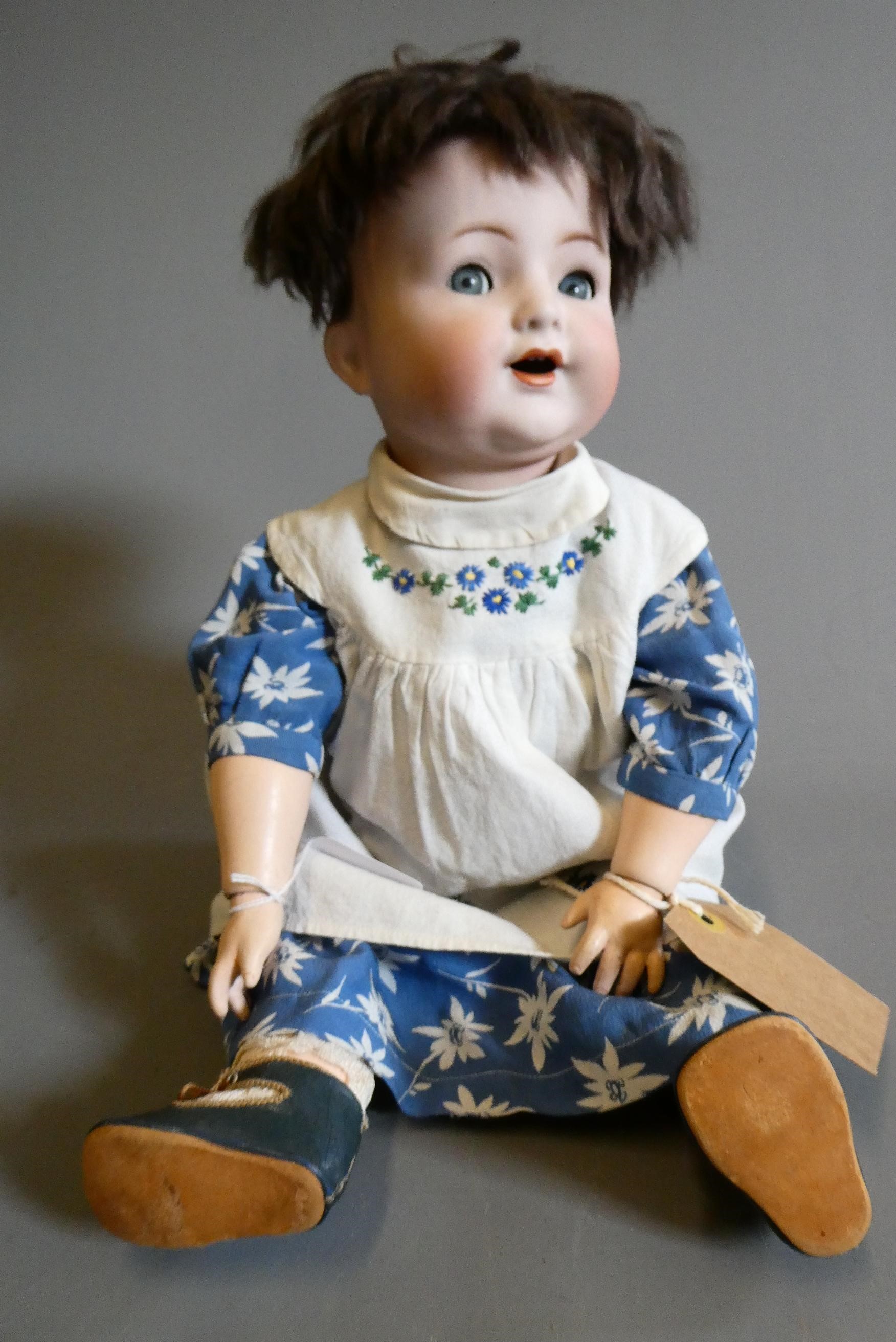 A Simon & Halbig K&R bisque socket head character doll Image
