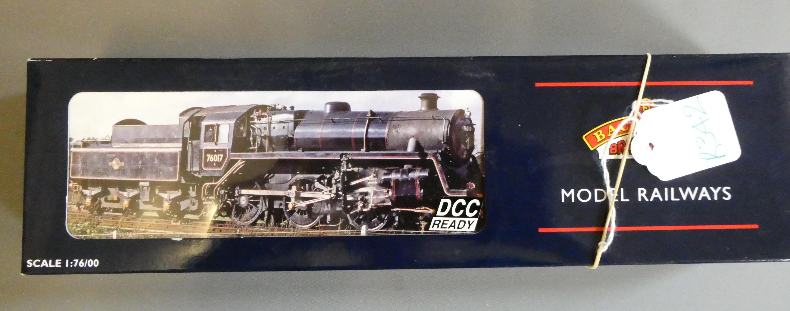 Bachmann Standard 4MT locomotive finished in British Railways mixed traffic livery 76079, fitted Image