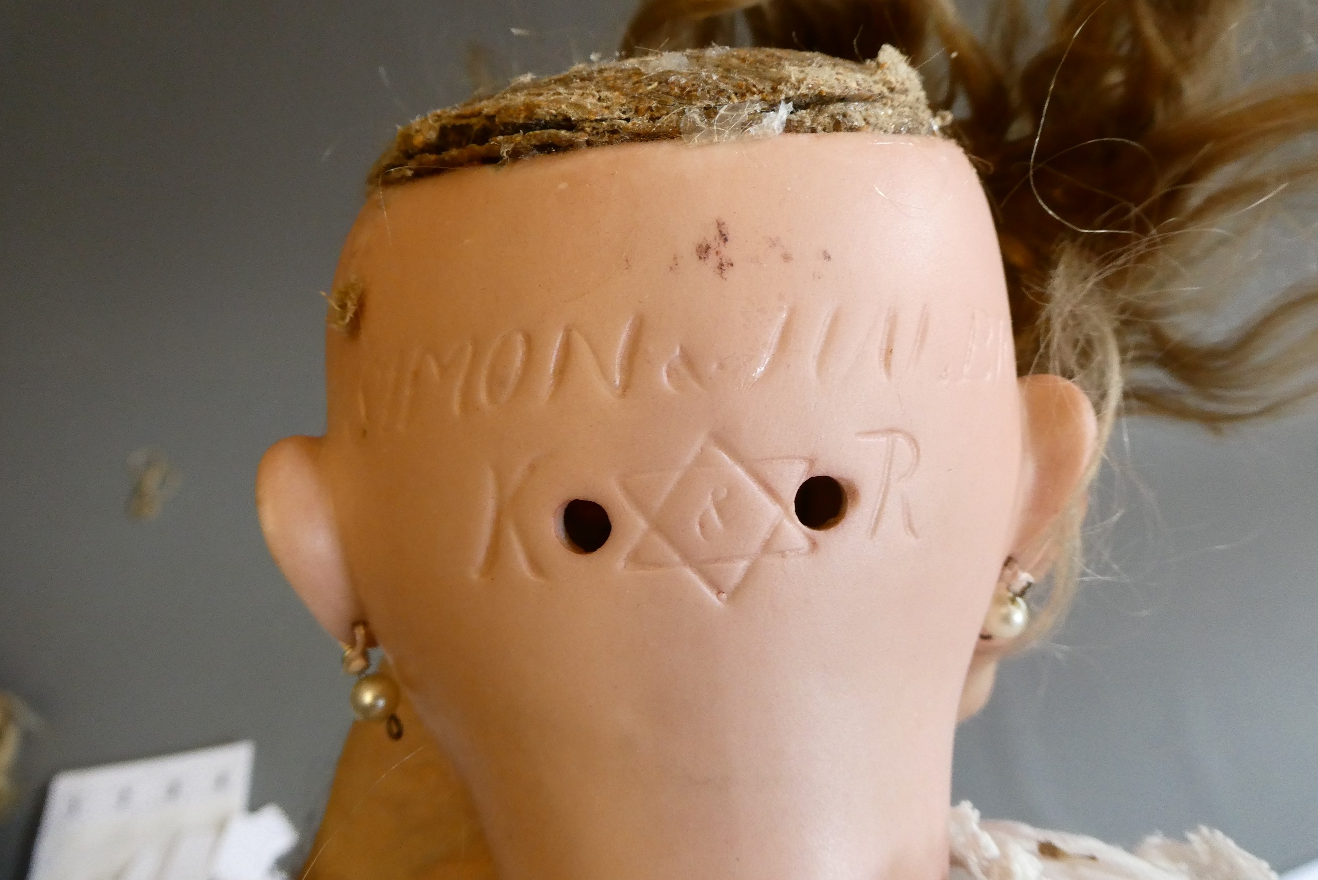 A Kammer & Reinhardt bisque socket head doll Image