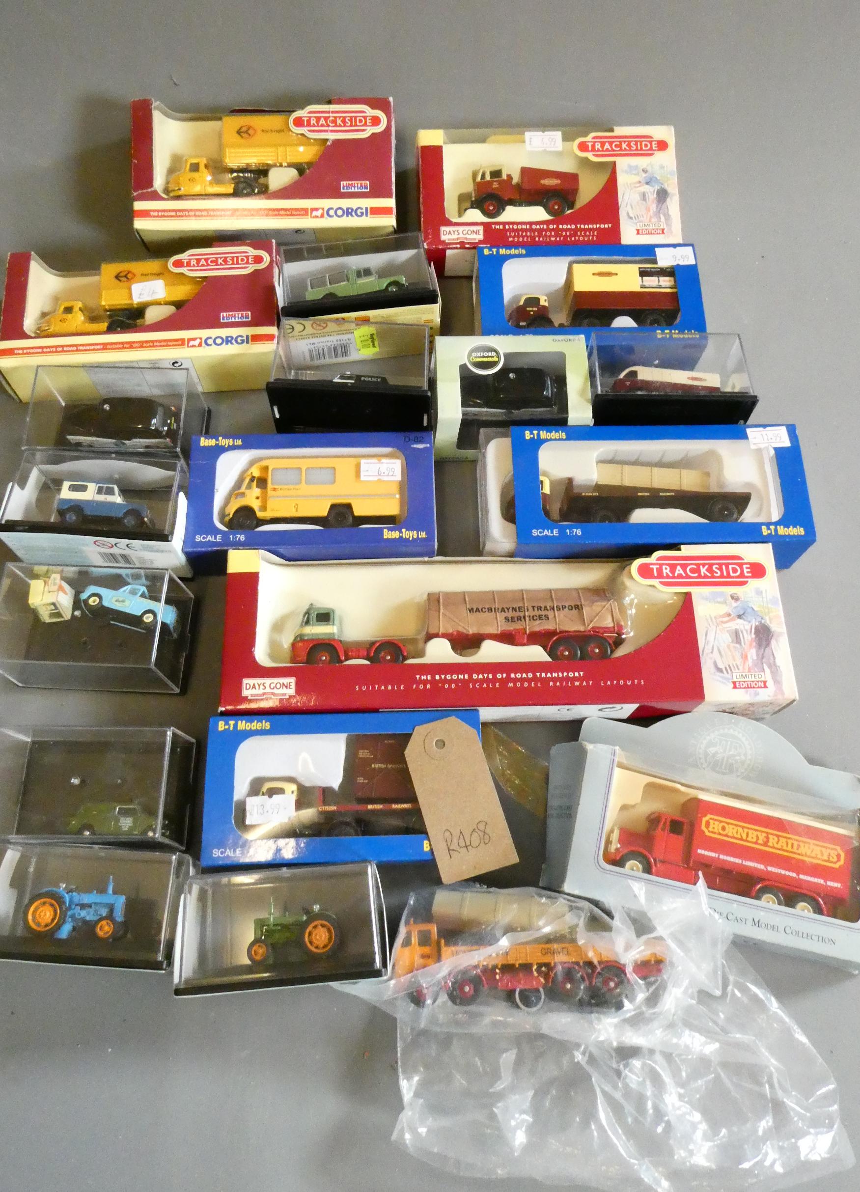 Twenty 00 scale motor vehicles by Oxford Classics and others, most items boxed, good to excellent Image