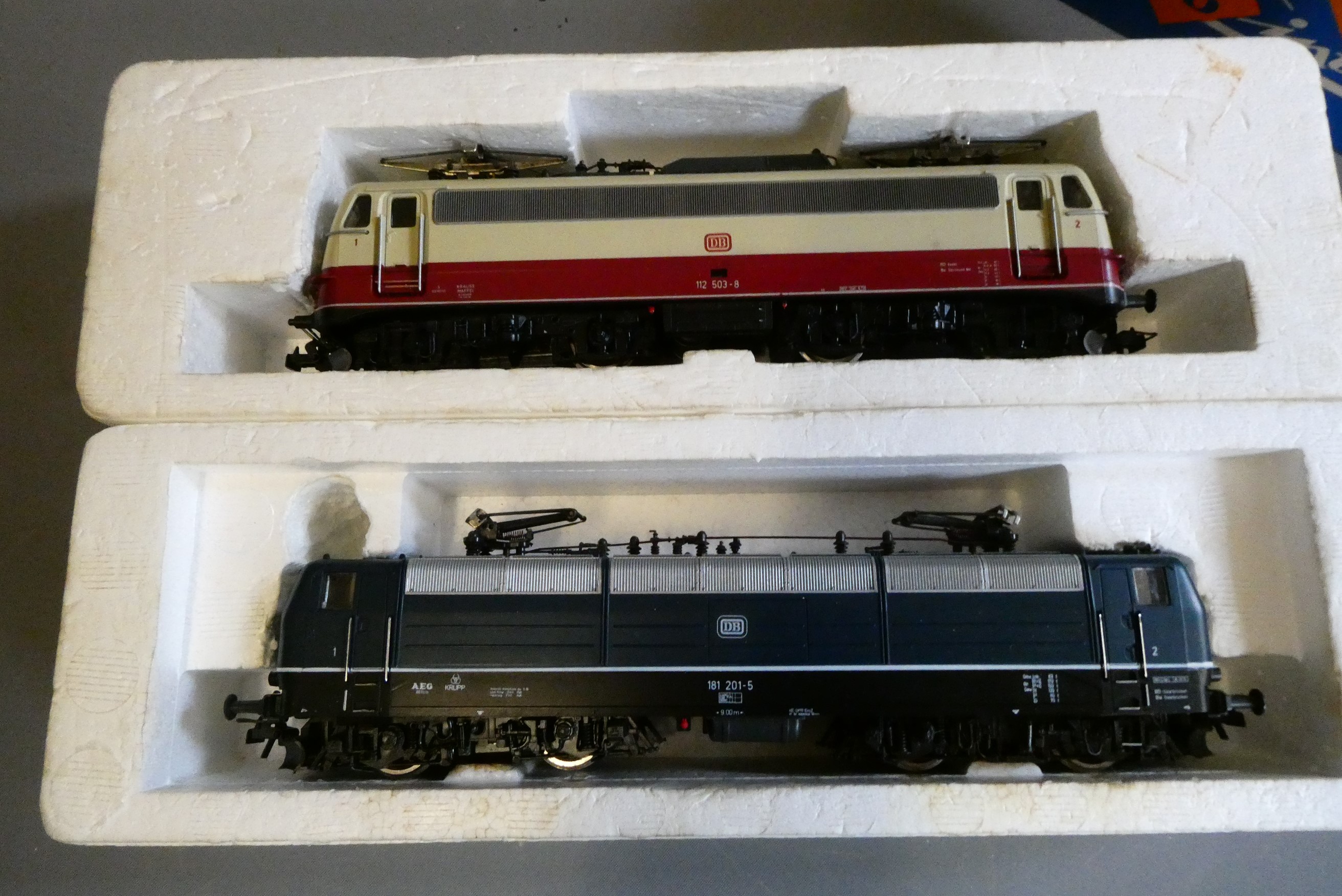 Roco 4138 BR 112 DB electric locomotive and 4142 BR 181 DB electric locomotive, boxed, excellent Image