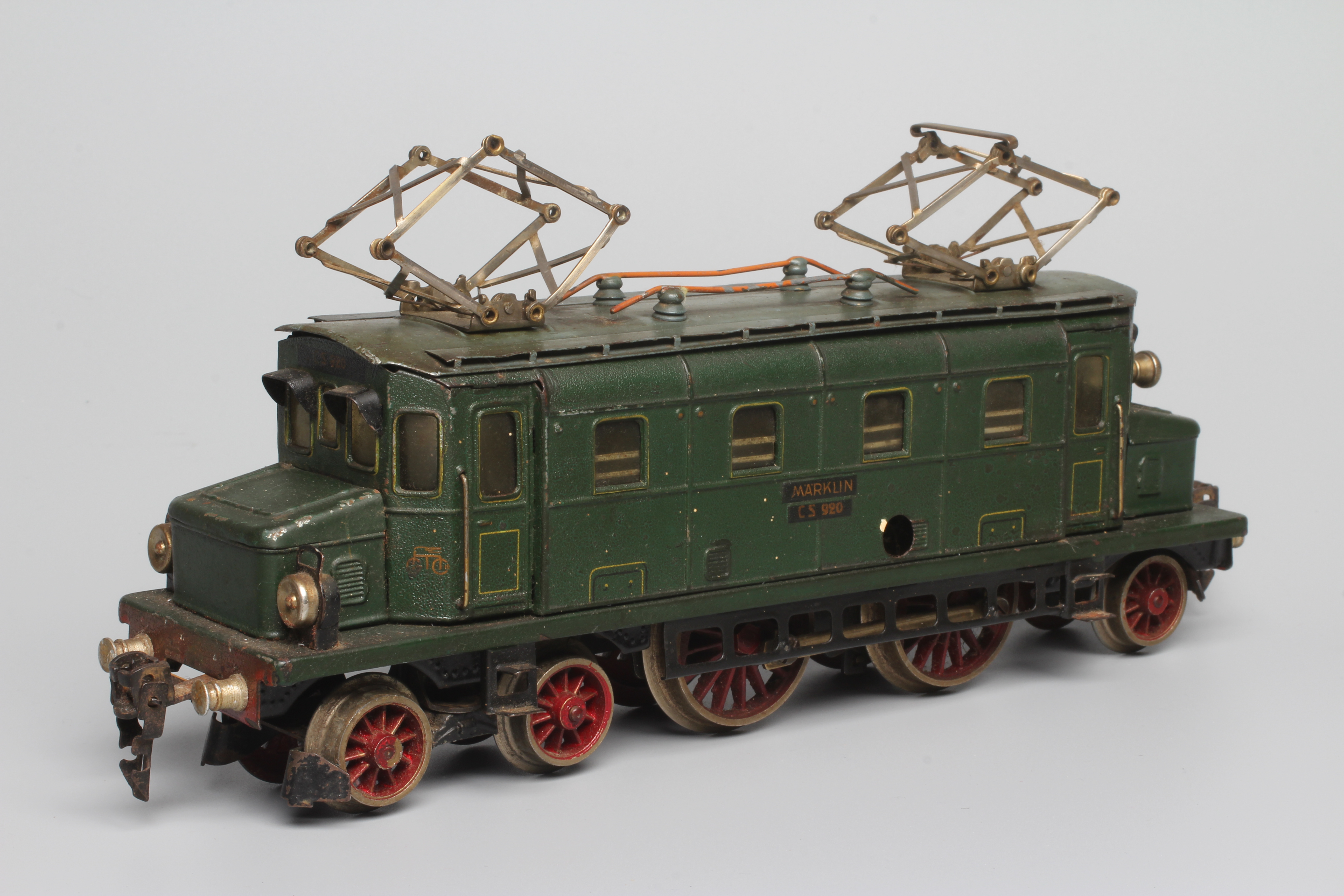 Marklin Clockwork CS920 Swiss electric locomotive, some age to paint finish, one pantograph contact Image