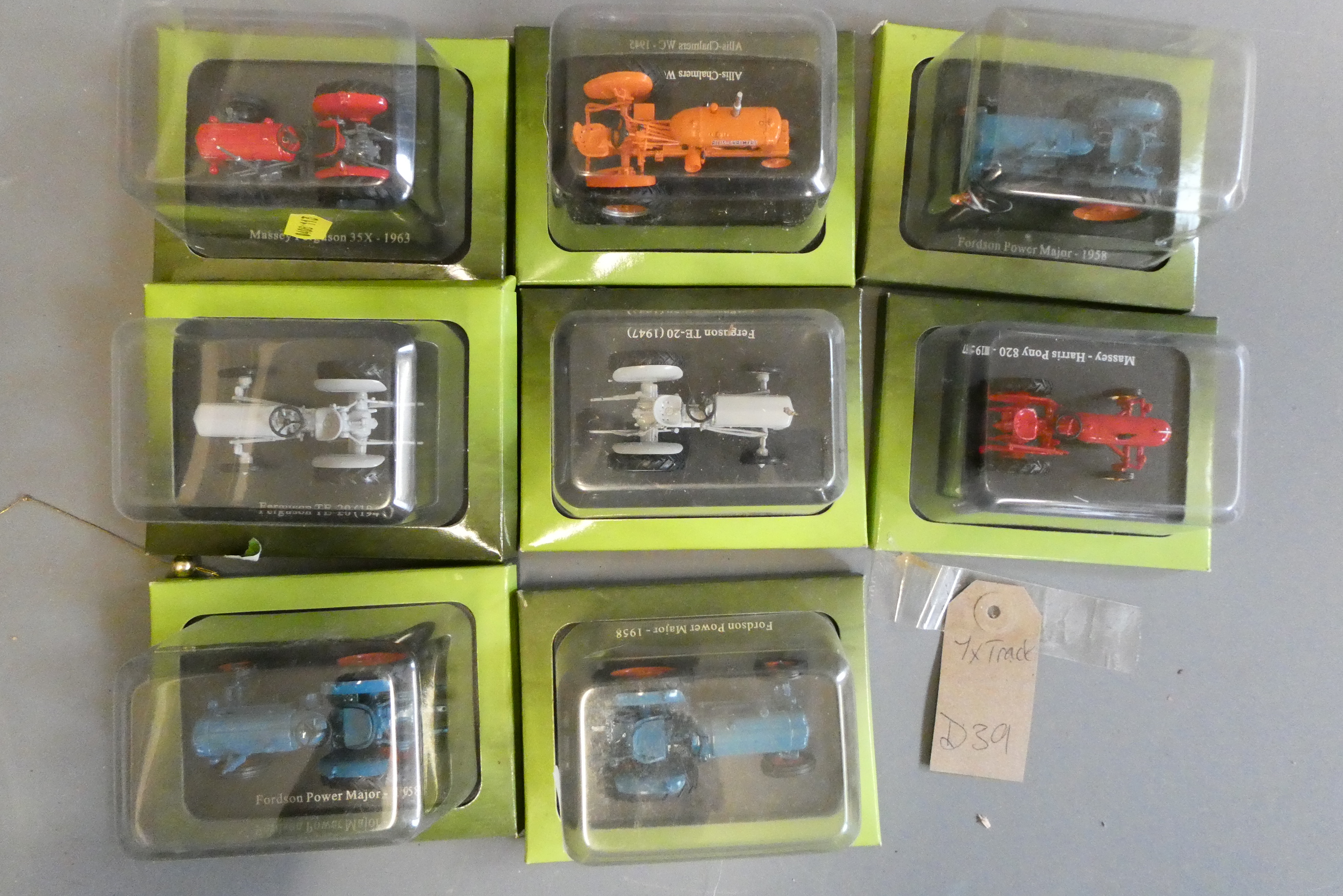 Seven Hachett 1:42 scale tractor models, all items boxed, excellent (Est. plus 24% premium inc. VAT) Image