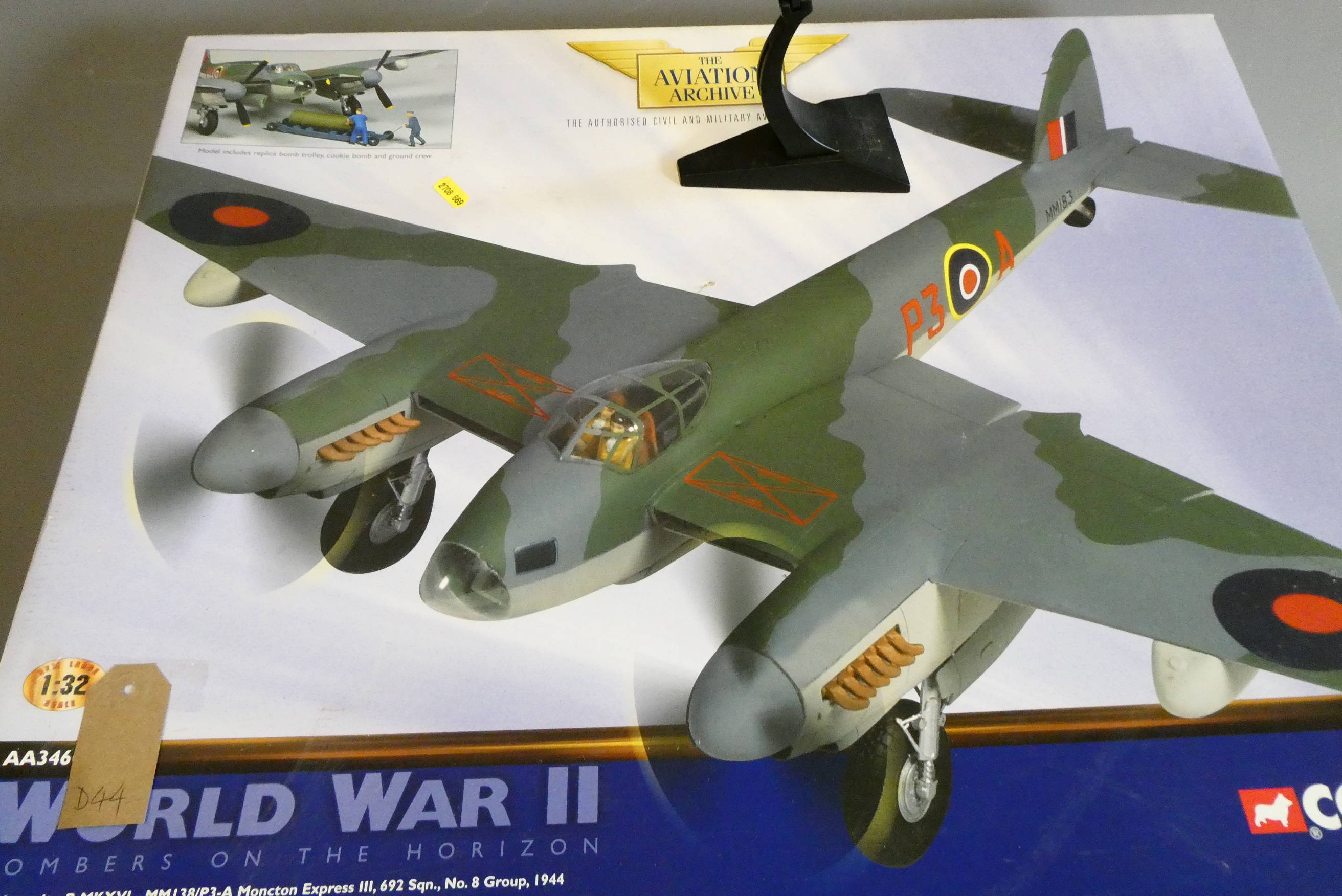 Corgi Aviation Archive model aircraft, 1:32 scale, De Havilland Mosquito, this model has been out on Image