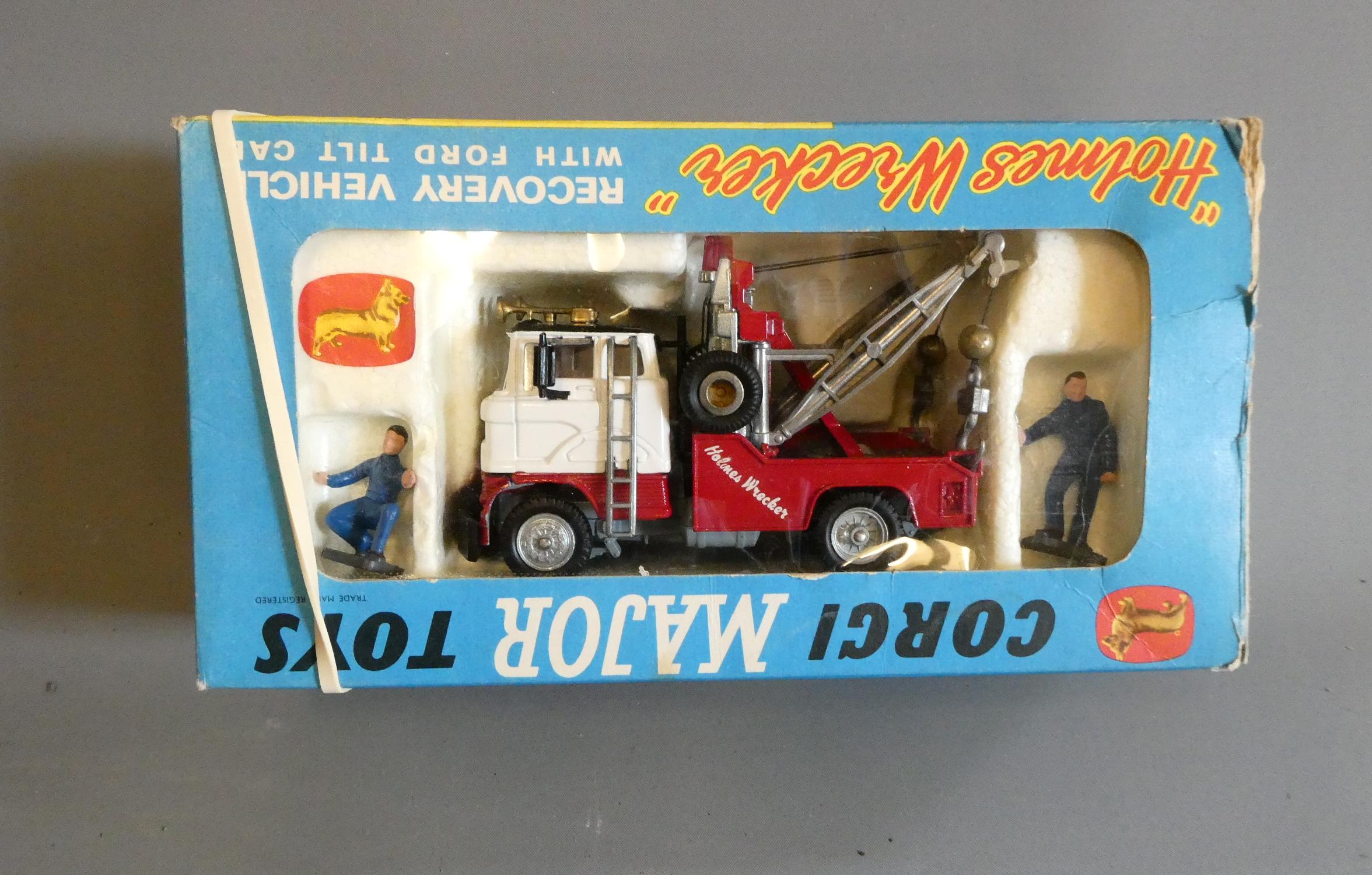 Corgi Holmes Wrecker breakdown crane, boxed with figures and instructions. Box good, model good to Image